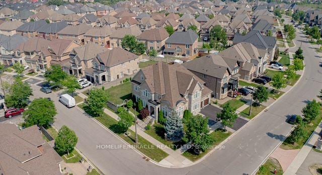 Photo 3 of 37 Degrey Drive, Brampton, Bram East — HOMEH