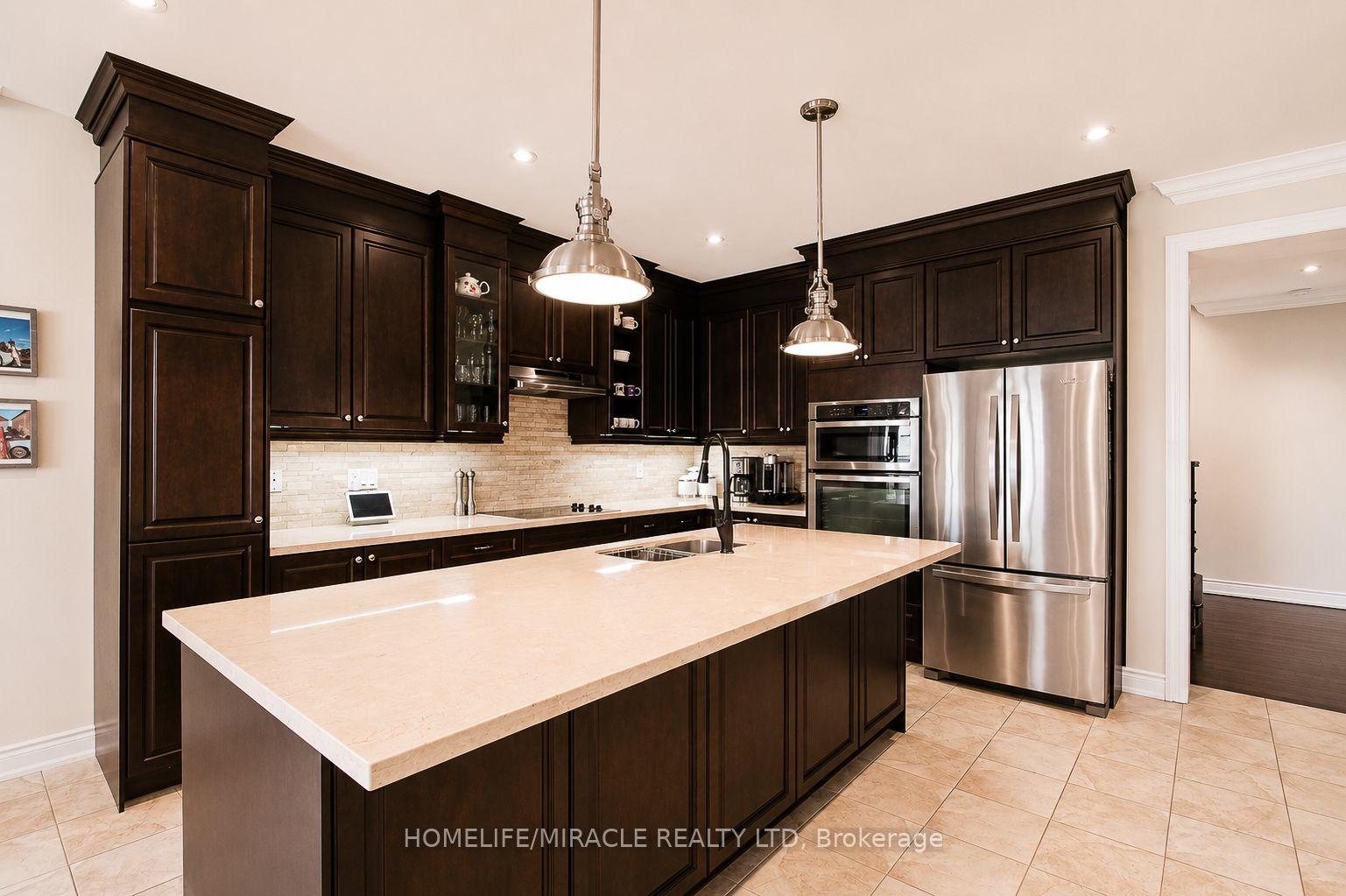 Photo 7 of 37 Degrey Drive, Brampton, Bram East — HOMEH