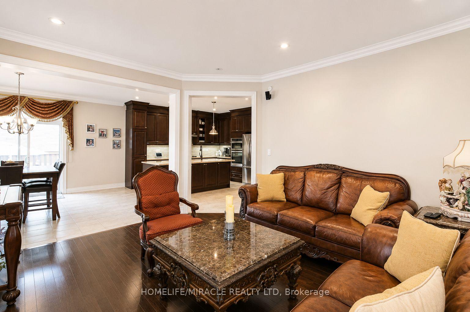 Photo 10 of 37 Degrey Drive, Brampton, Bram East — HOMEH