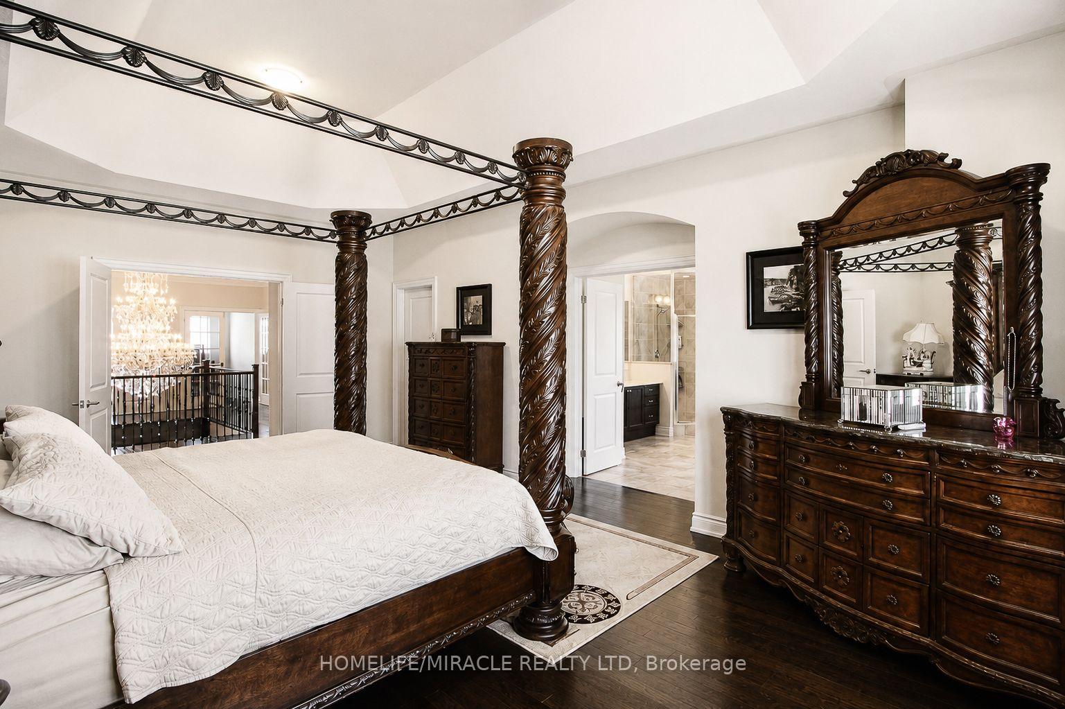 Photo 12 of 37 Degrey Drive, Brampton, Bram East — HOMEH