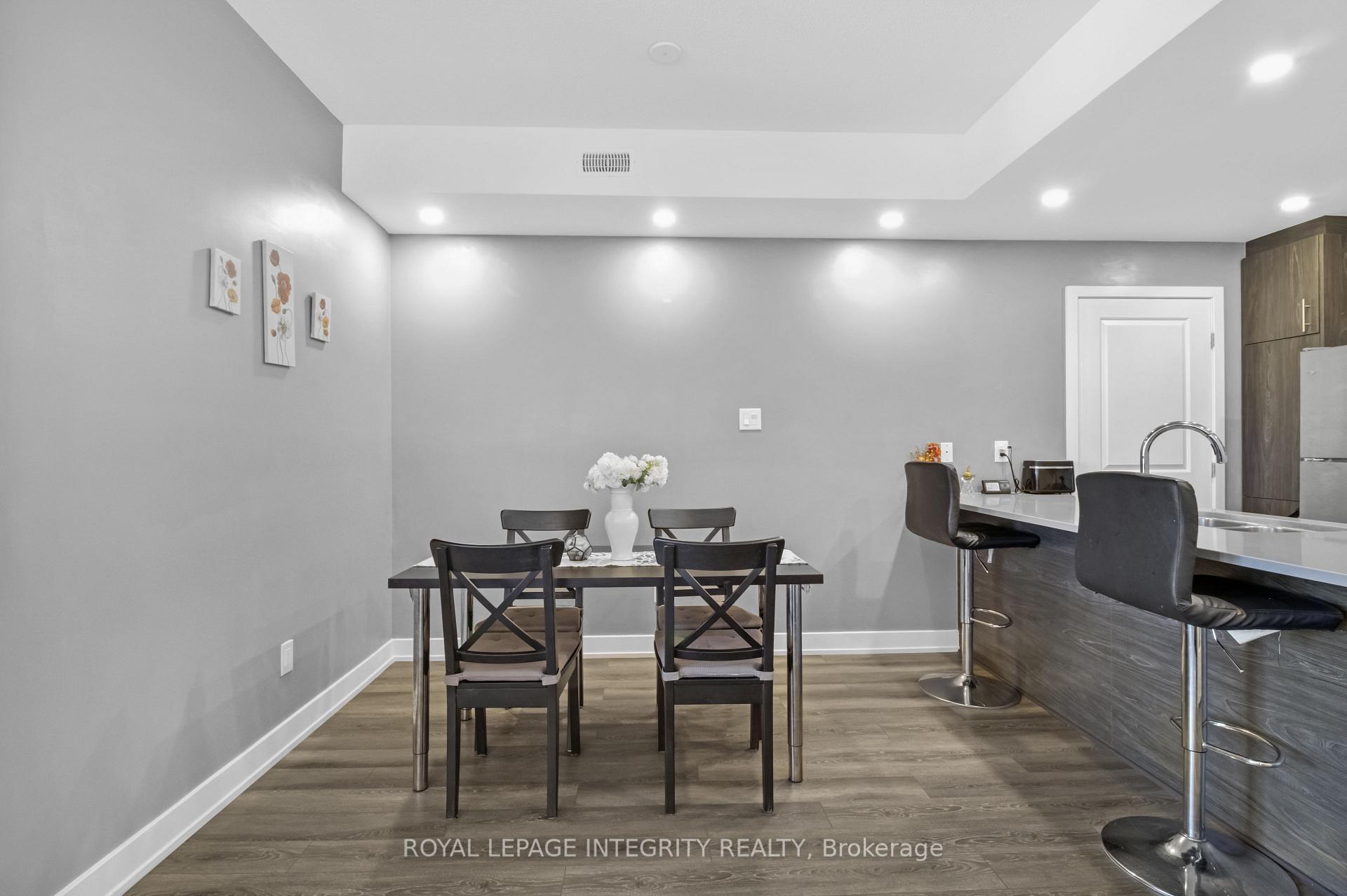 Photo 13 of Unit Unit # H, 55 Overberg Way, Ottawa, Kanata - Emerald Meadows/Trailwest — HOMEH