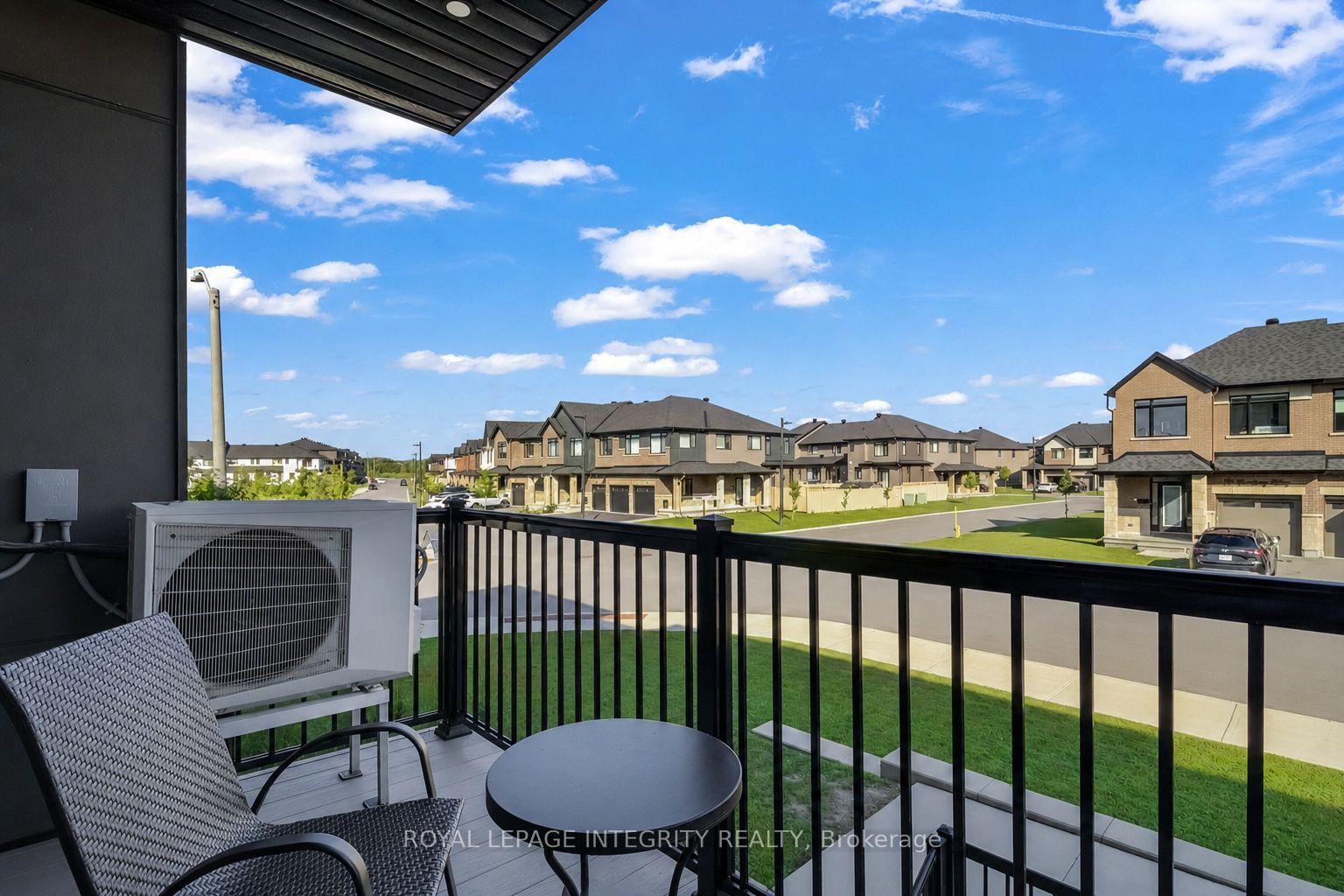 Photo 23 of Unit Unit # H, 55 Overberg Way, Ottawa, Kanata - Emerald Meadows/Trailwest — HOMEH
