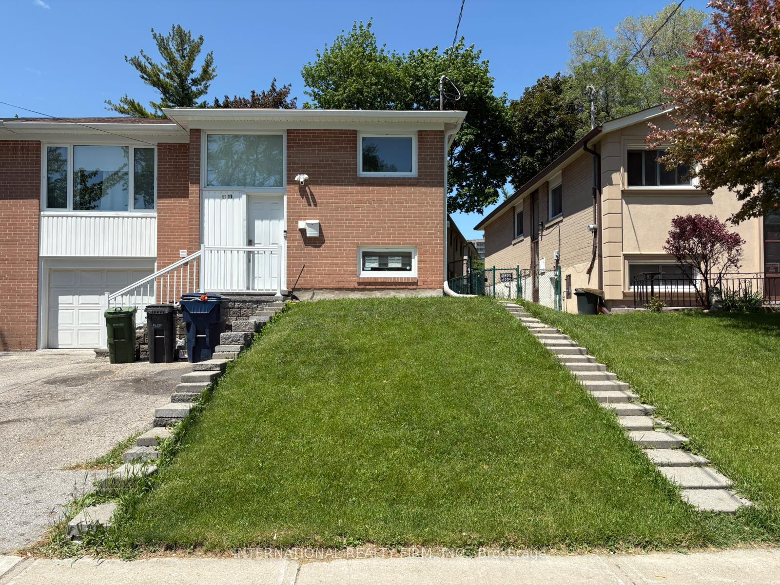 Photo 10 of Unit Upper, 77 Elise Terrace, North York, Newtonbrook West — HOMEH
