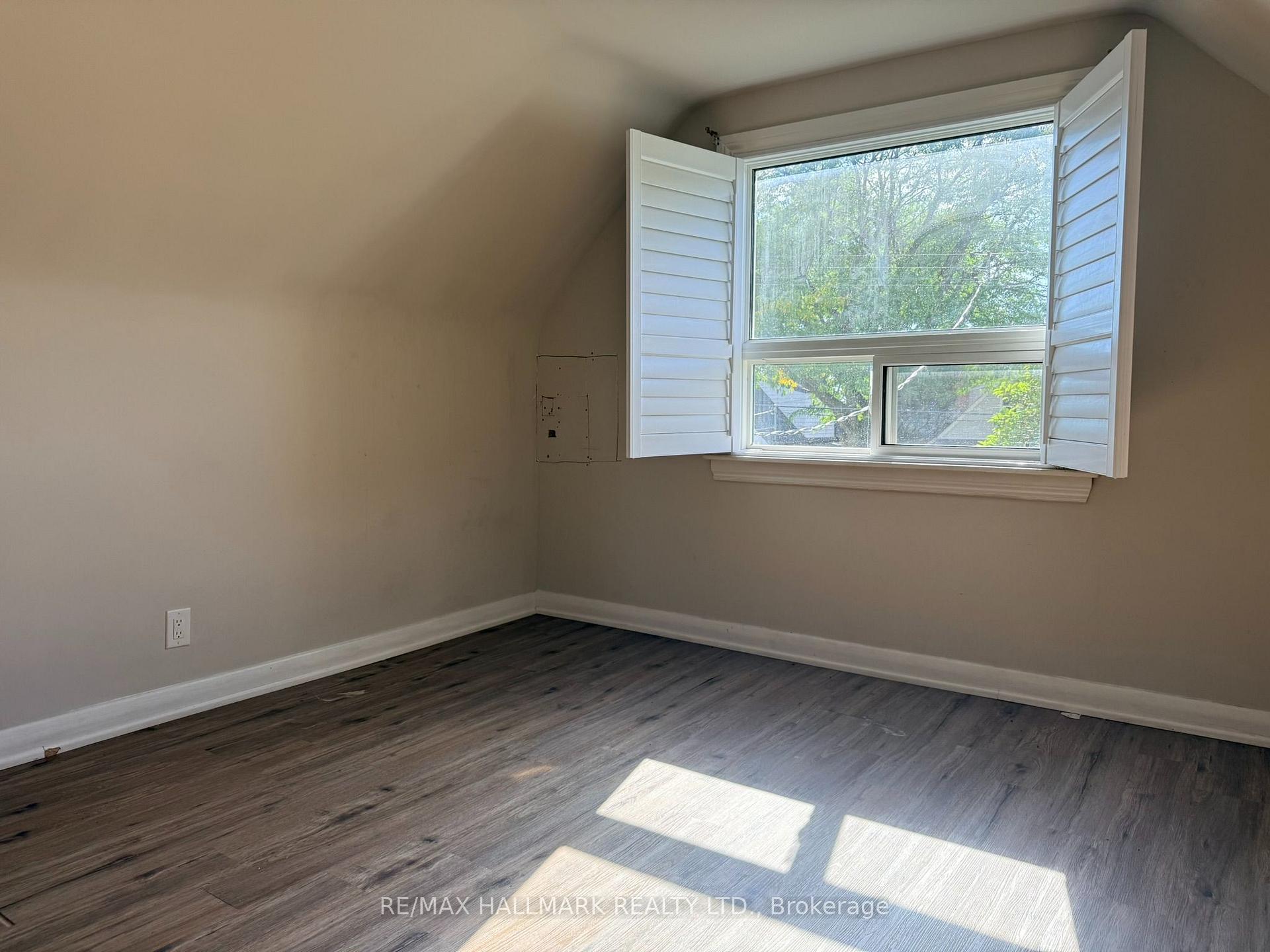 Photo 12 of 29 Flempton Crescent, Scarborough, Ionview — HOMEH