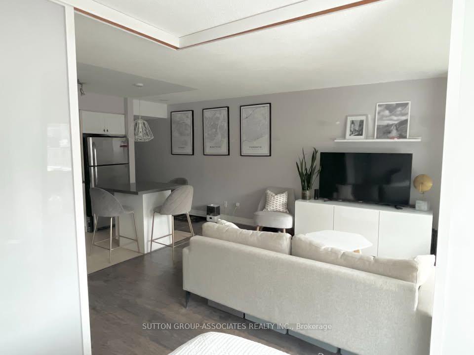Photo 7 of Unit 920, 230 King Street E, Toronto, Moss Park — HOMEH