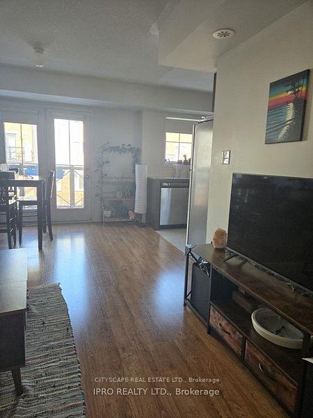 Photo 3 of Unit 09, 2476 Post Road, Oakville, River Oaks — HOMEH