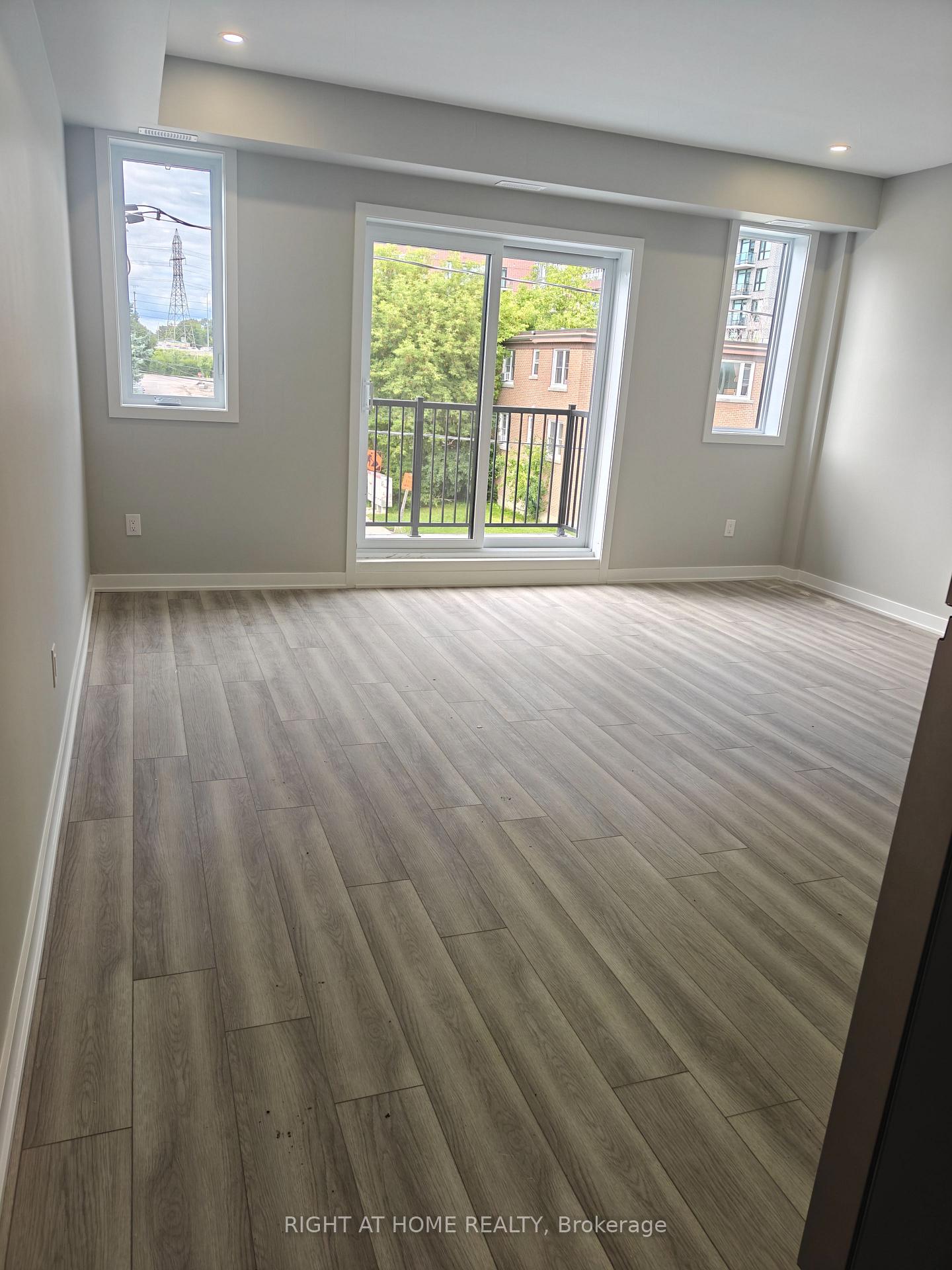 Photo 4 of Unit C, 1332 Thames Street, Ottawa, Carlington — HOMEH