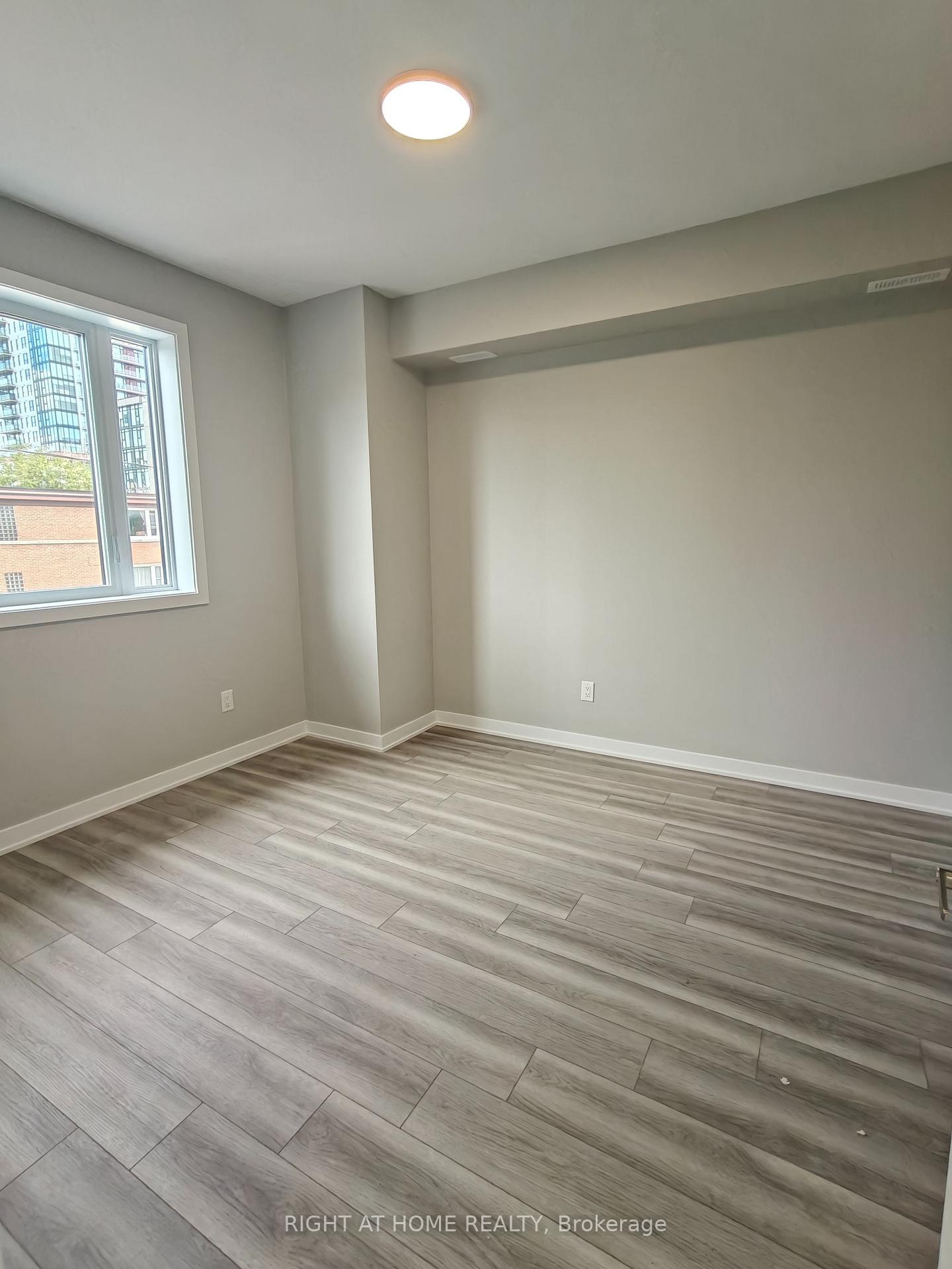Photo 7 of Unit C, 1332 Thames Street, Ottawa, Carlington — HOMEH