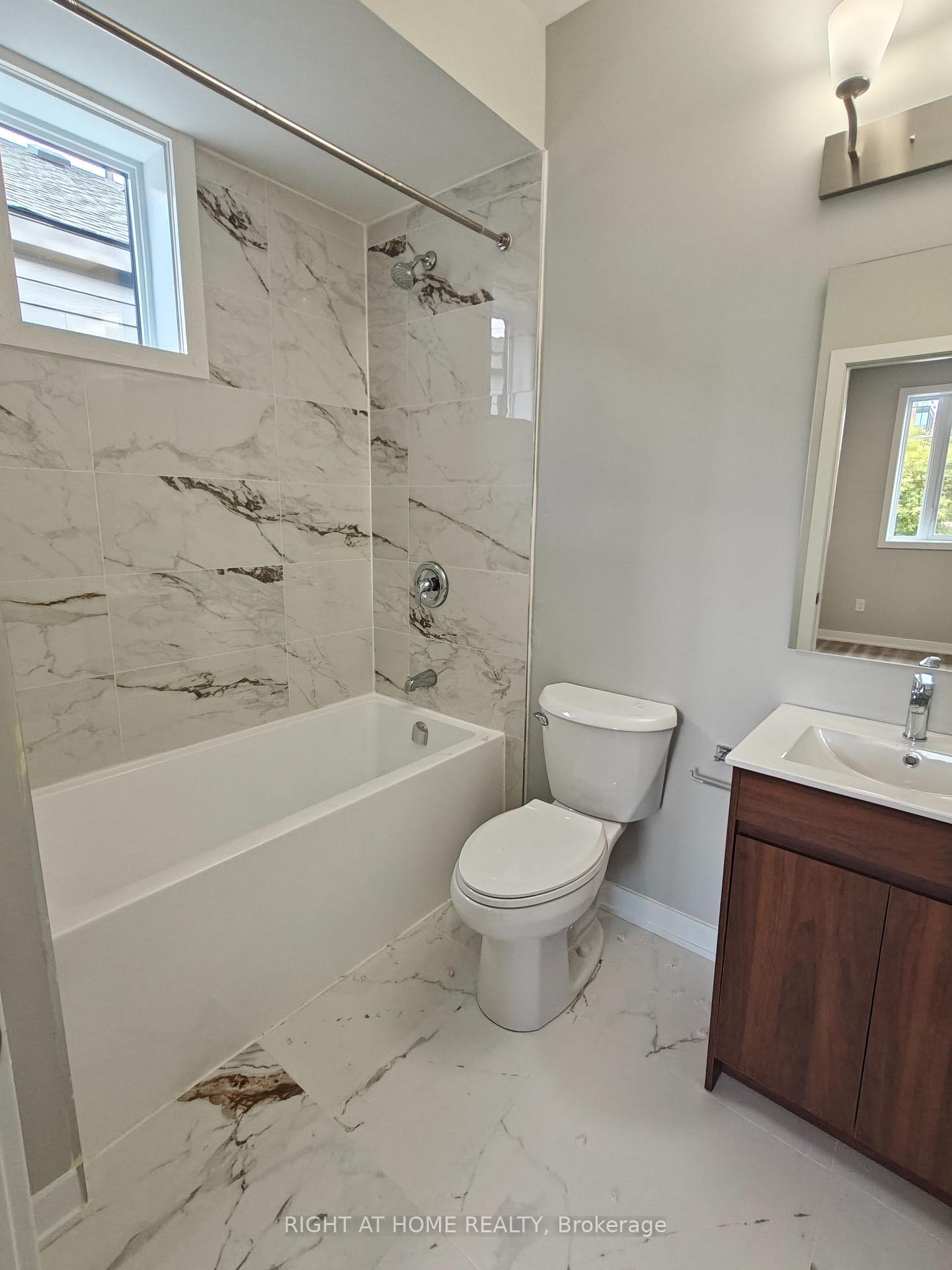 Photo 9 of Unit C, 1332 Thames Street, Ottawa, Carlington — HOMEH