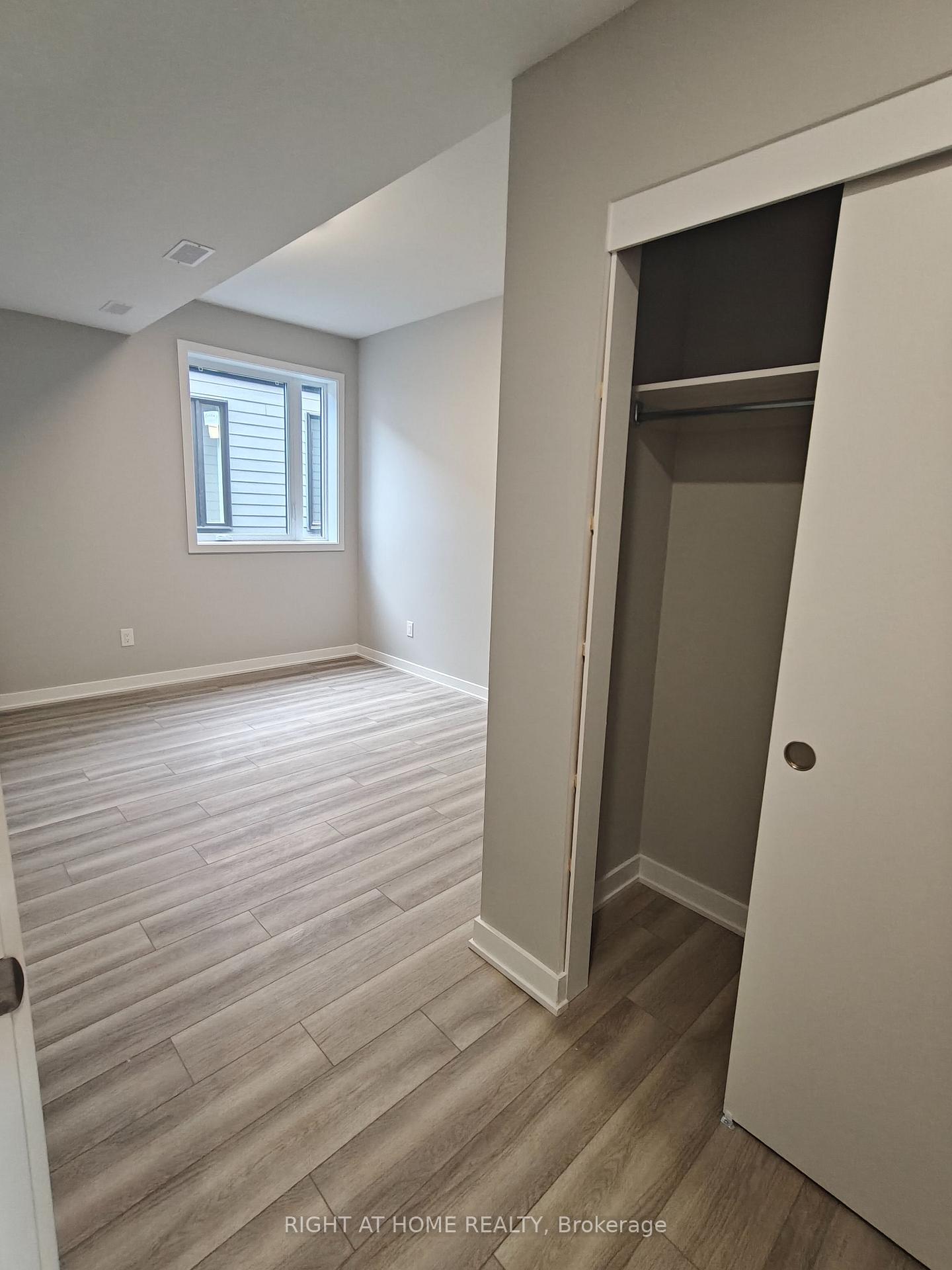 Photo 13 of Unit C, 1332 Thames Street, Ottawa, Carlington — HOMEH
