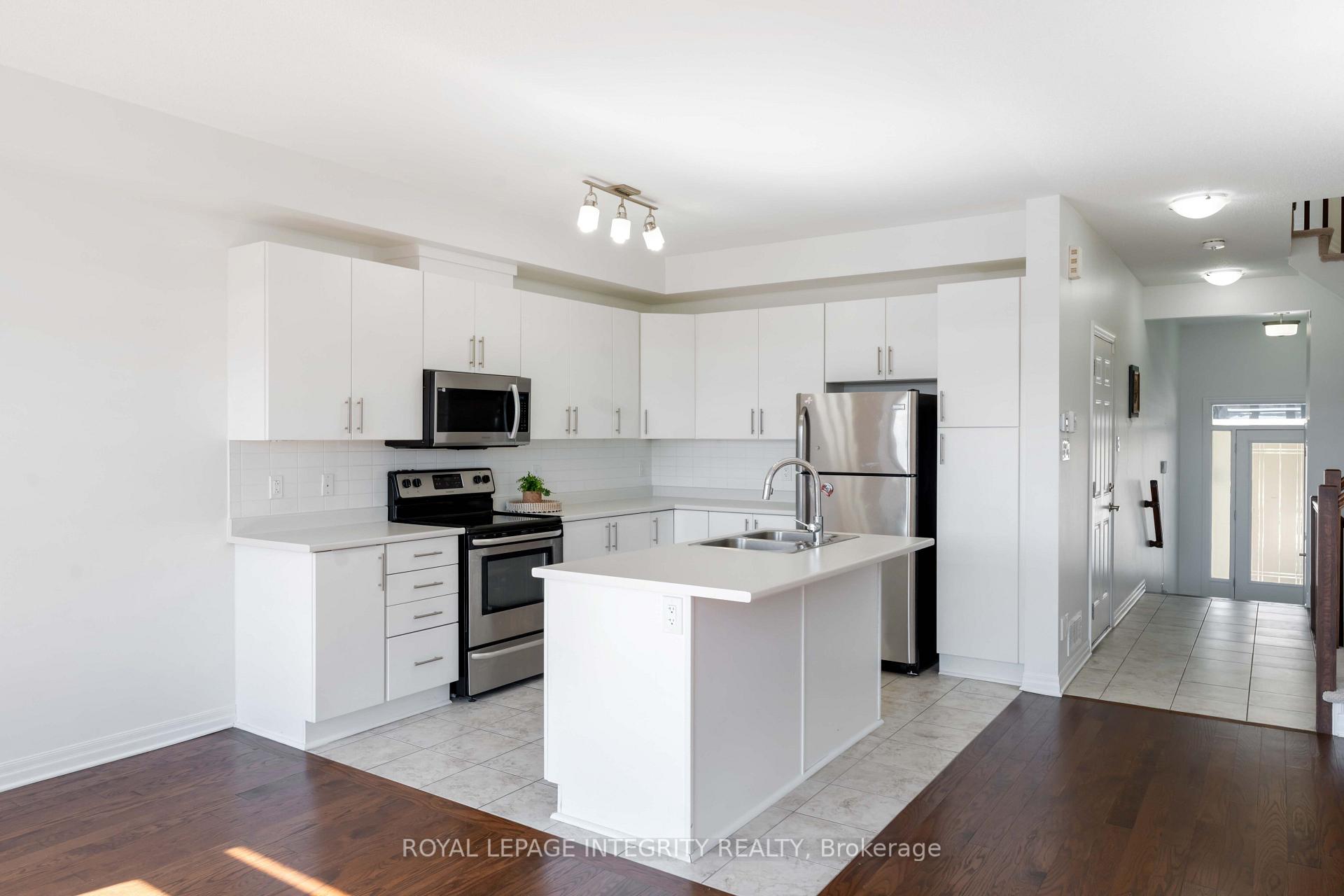 Photo 13 of 521 Rioja Street, Ottawa, Kanata - Emerald Meadows/Trailwest — HOMEH