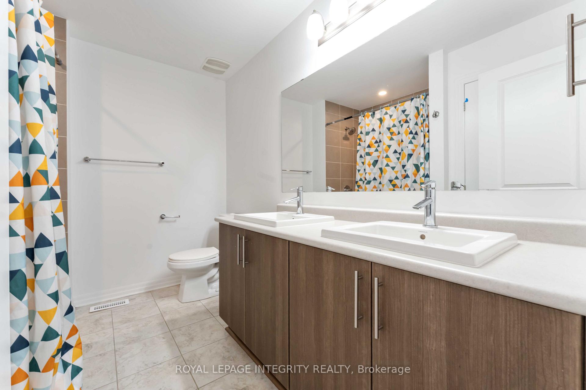 Photo 20 of 521 Rioja Street, Ottawa, Kanata - Emerald Meadows/Trailwest — HOMEH