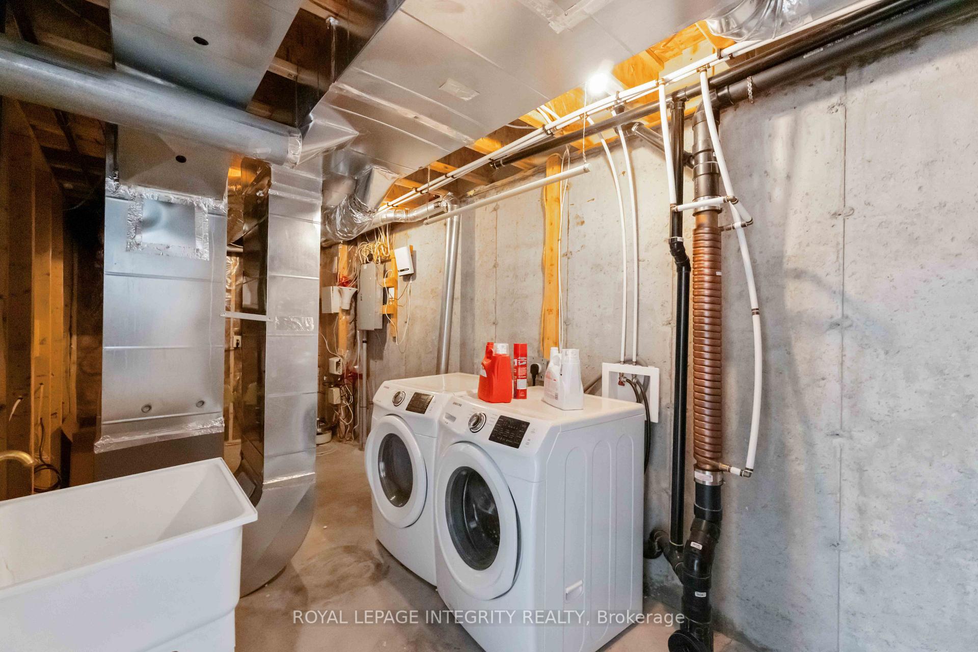 Photo 30 of 521 Rioja Street, Ottawa, Kanata - Emerald Meadows/Trailwest — HOMEH