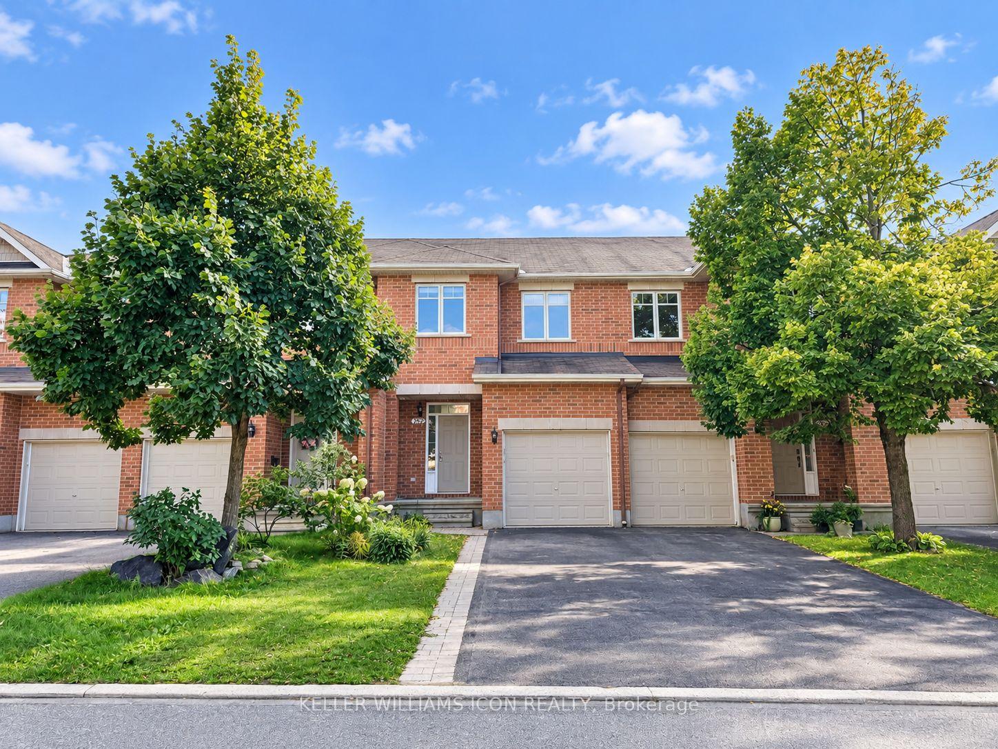 Front of 262 Badgeley Avenue