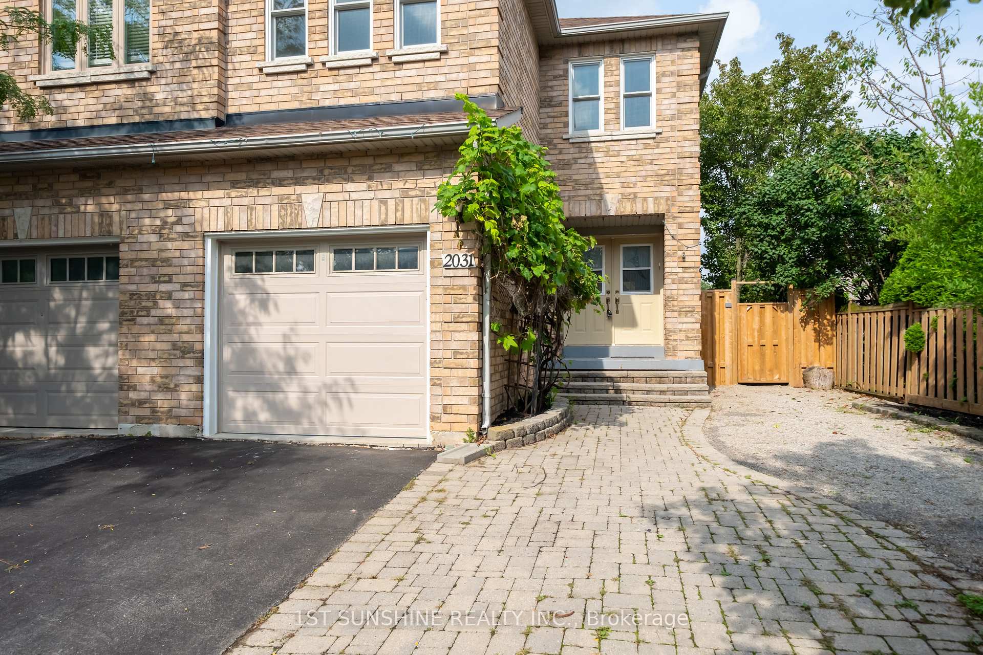 Photo 6 of 2031 Westree Drive, Oakville, West Oak Trails — HOMEH