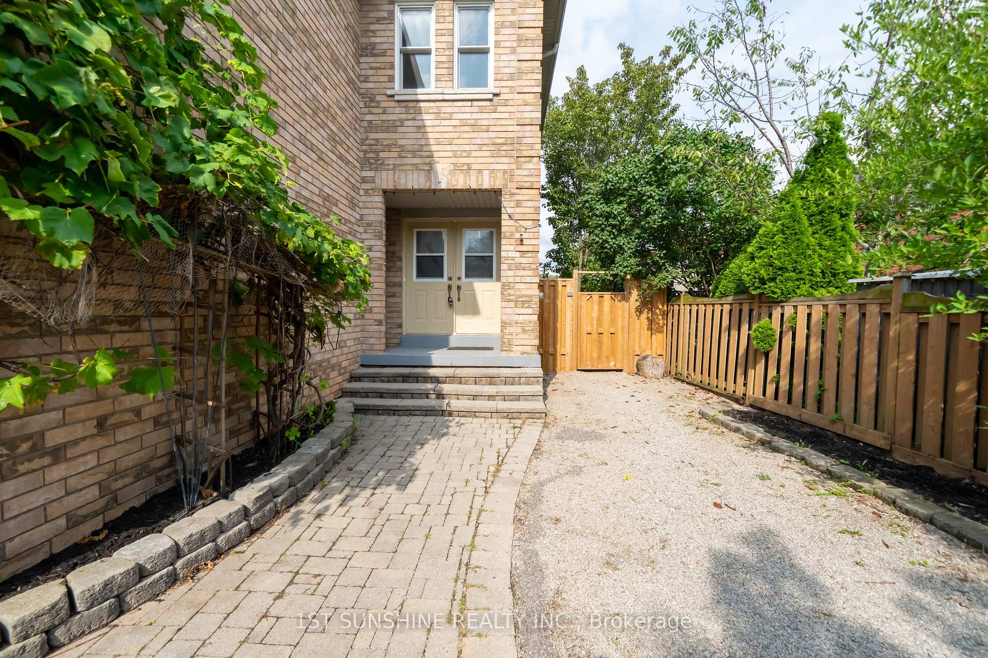 Photo 8 of 2031 Westree Drive, Oakville, West Oak Trails — HOMEH
