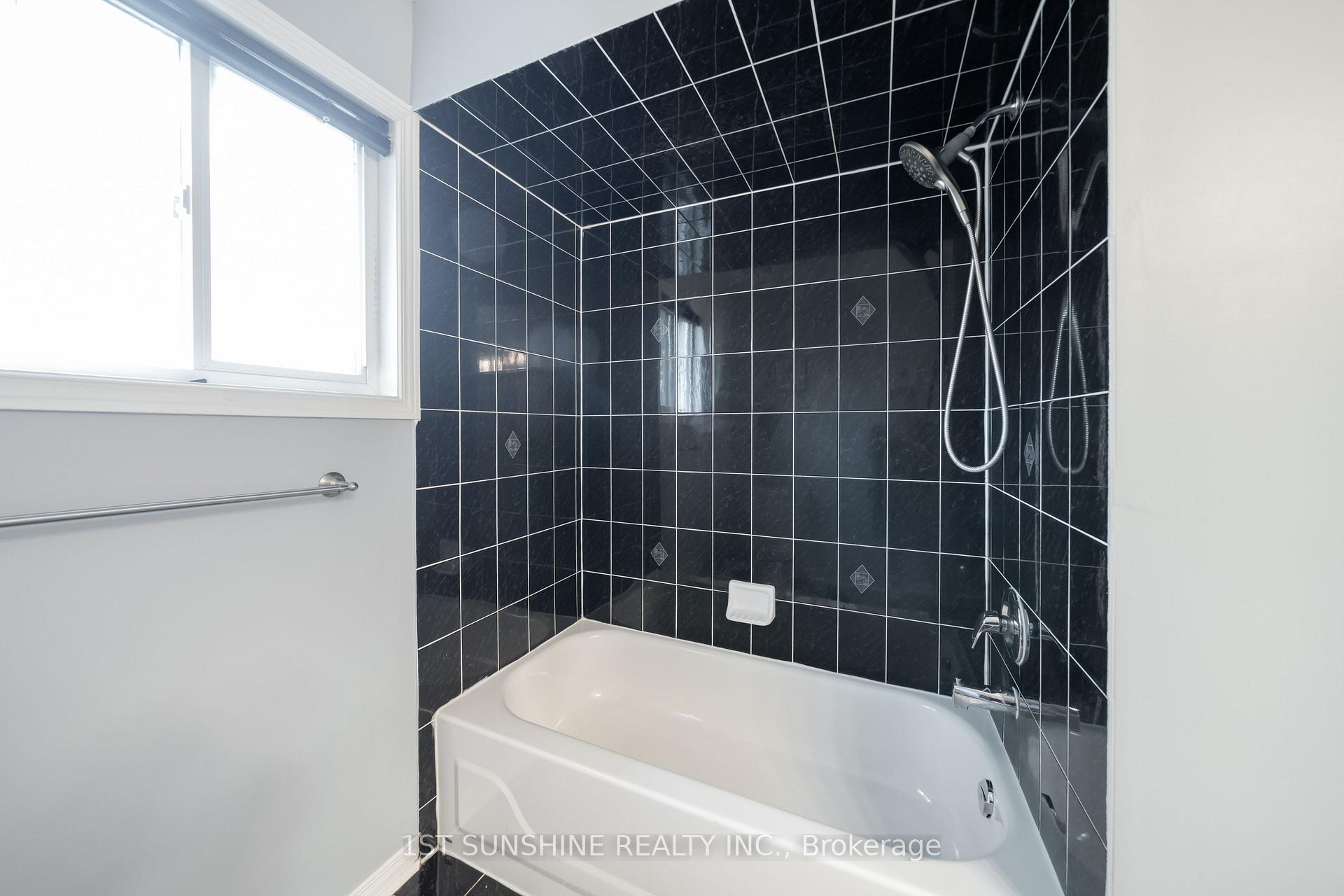 Photo 43 of 2031 Westree Drive, Oakville, West Oak Trails — HOMEH