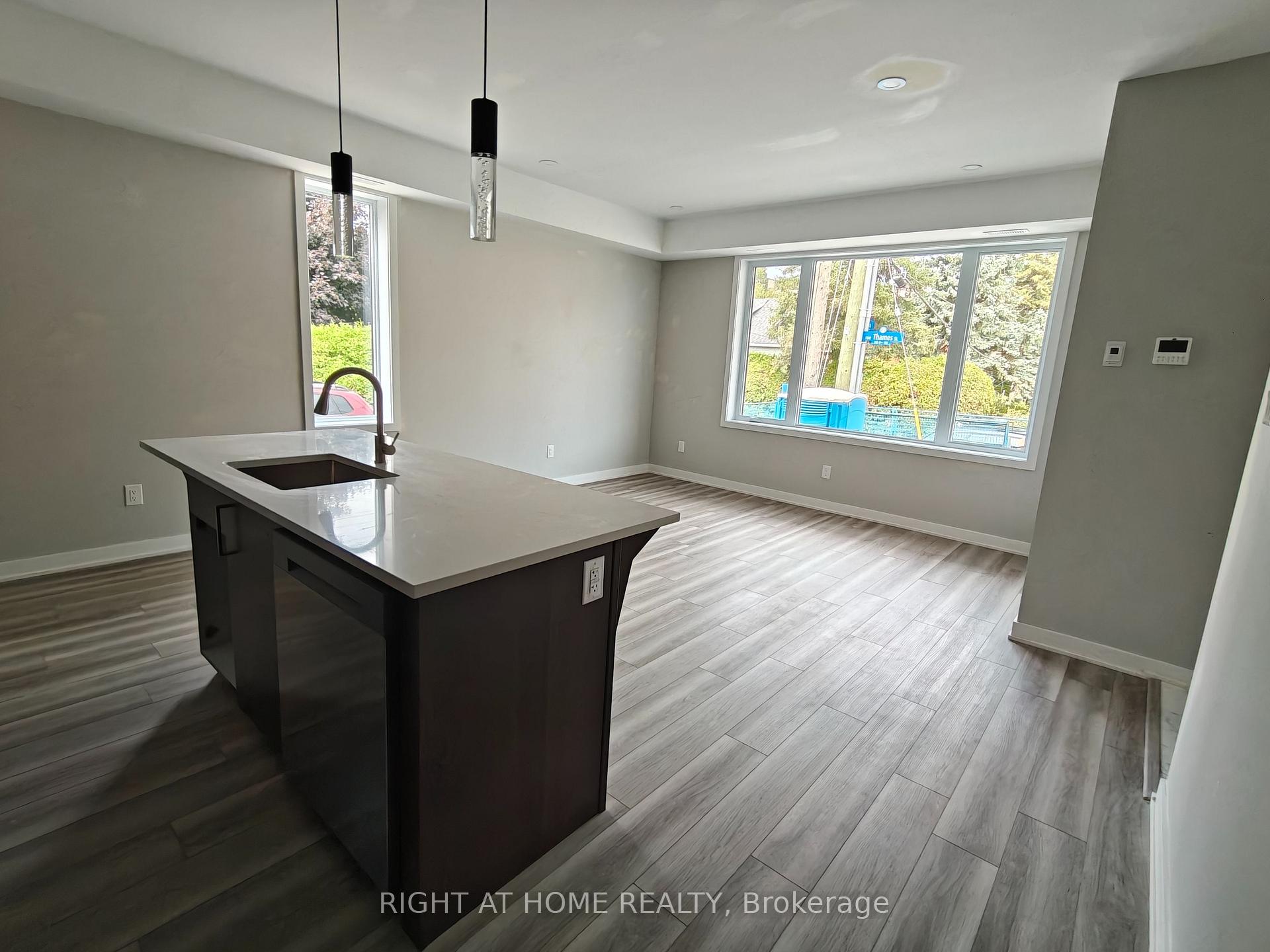 Photo 5 of Unit A, 1332 Thames Street, Ottawa, Carlington — HOMEH