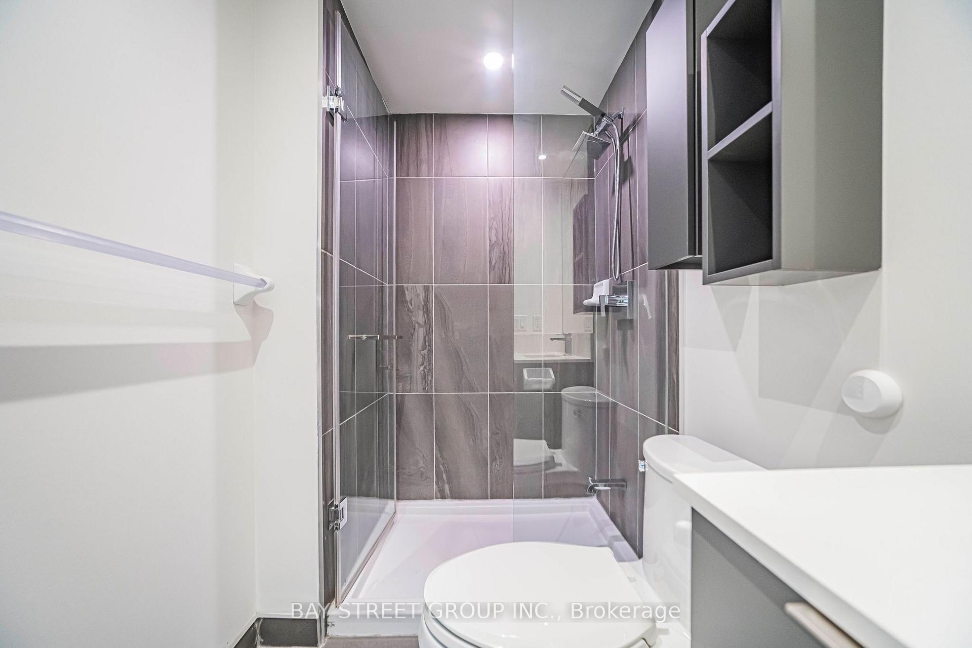 Photo 6 of Unit 2412, 195 Redpath Avenue, Toronto, Mount Pleasant West — HOMEH