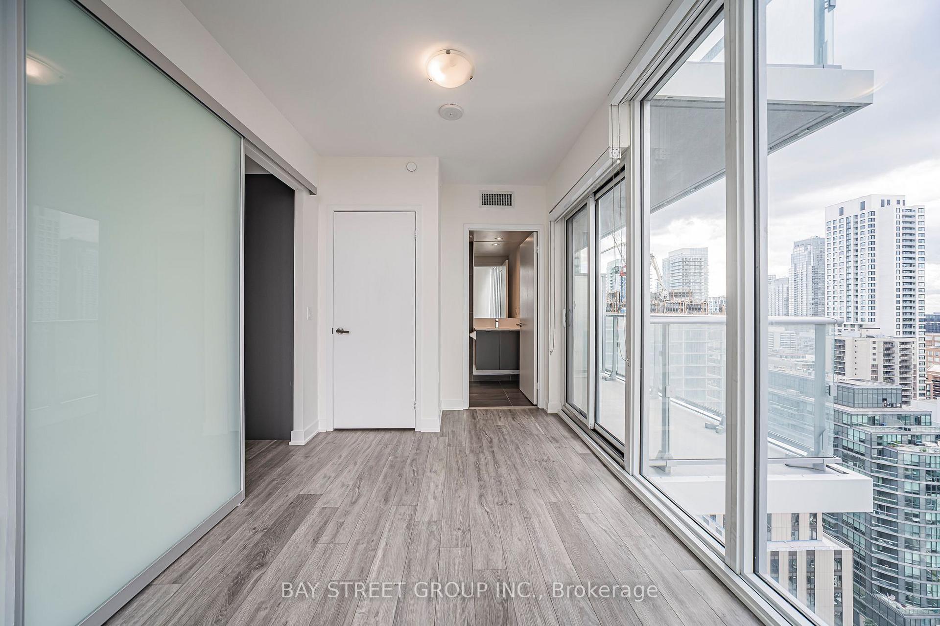 Photo 19 of Unit 2412, 195 Redpath Avenue, Toronto, Mount Pleasant West — HOMEH
