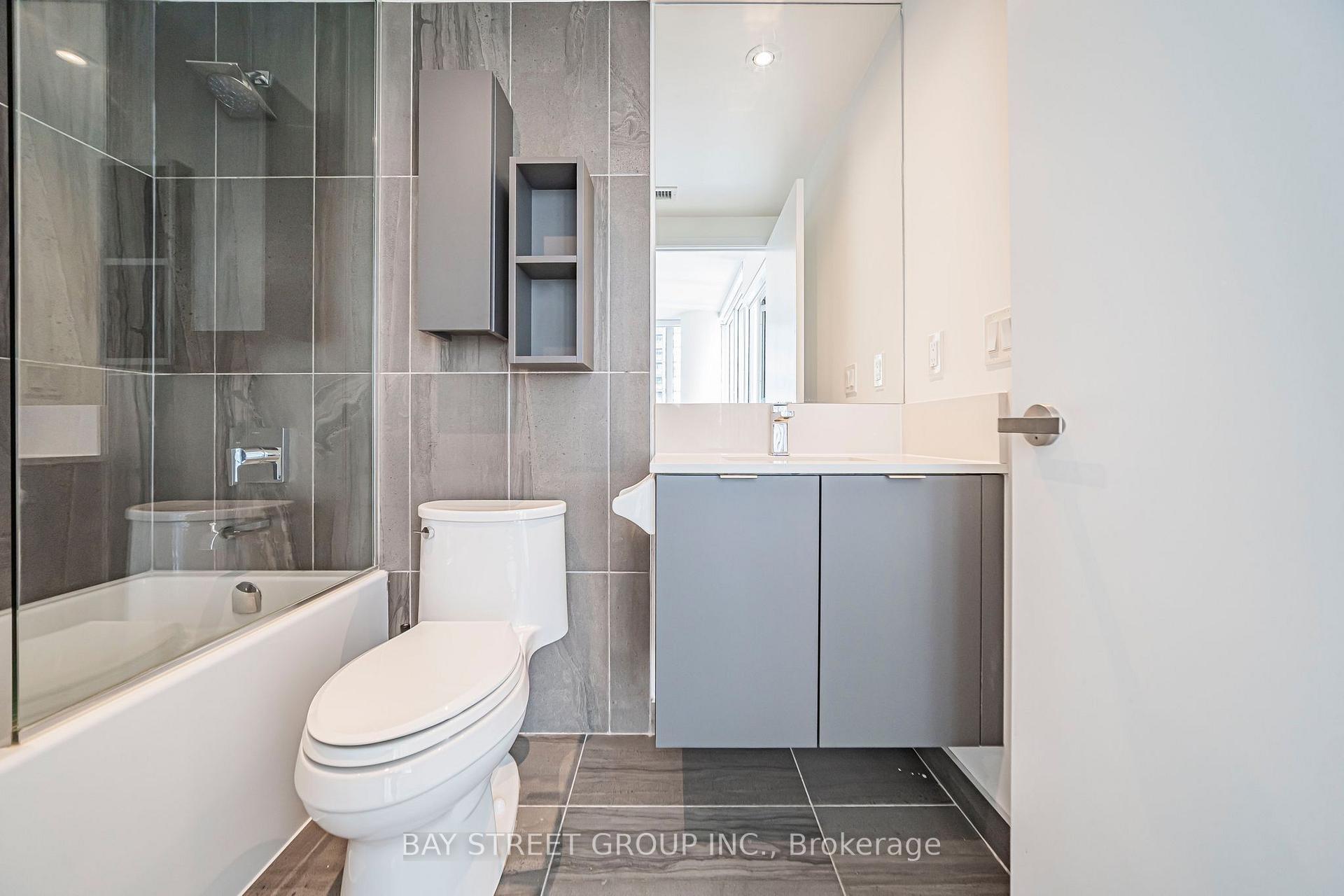 Photo 22 of Unit 2412, 195 Redpath Avenue, Toronto, Mount Pleasant West — HOMEH