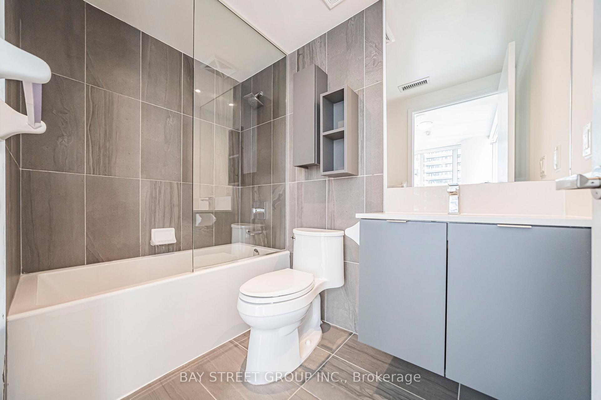 Photo 23 of Unit 2412, 195 Redpath Avenue, Toronto, Mount Pleasant West — HOMEH
