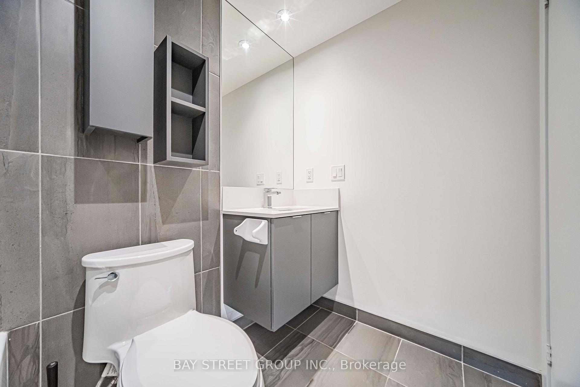 Photo 25 of Unit 2412, 195 Redpath Avenue, Toronto, Mount Pleasant West — HOMEH