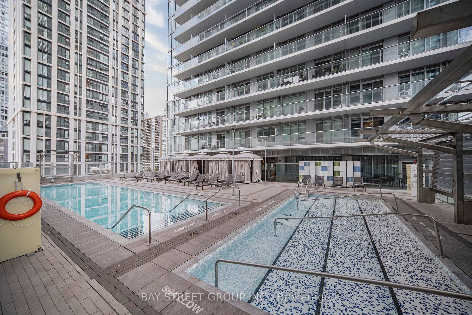 Photo 37 of Unit 2412, 195 Redpath Avenue, Toronto, Mount Pleasant West — HOMEH