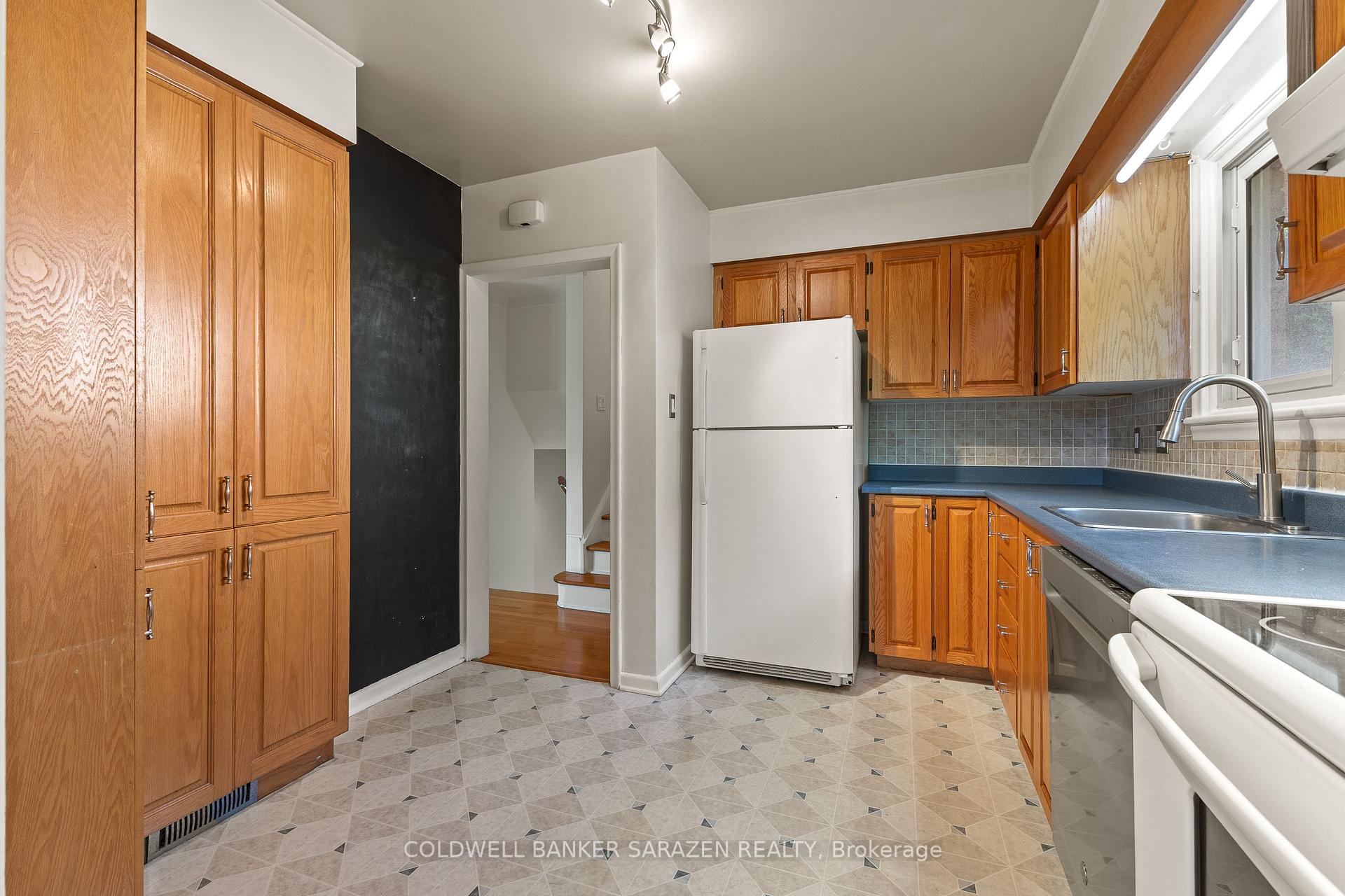 Photo 9 of 1220 Whitmore Avenue, Ottawa, Bel Air Heights — HOMEH