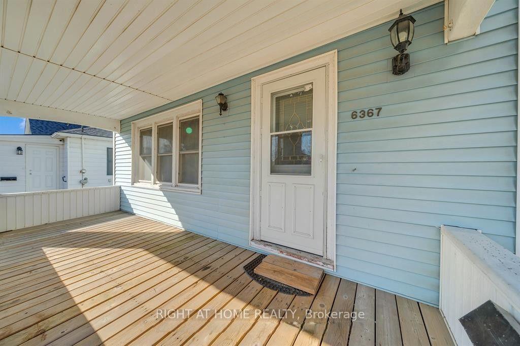 Photo 3 of 6367 Culp Street, Niagara Falls, Dorchester — HOMEH