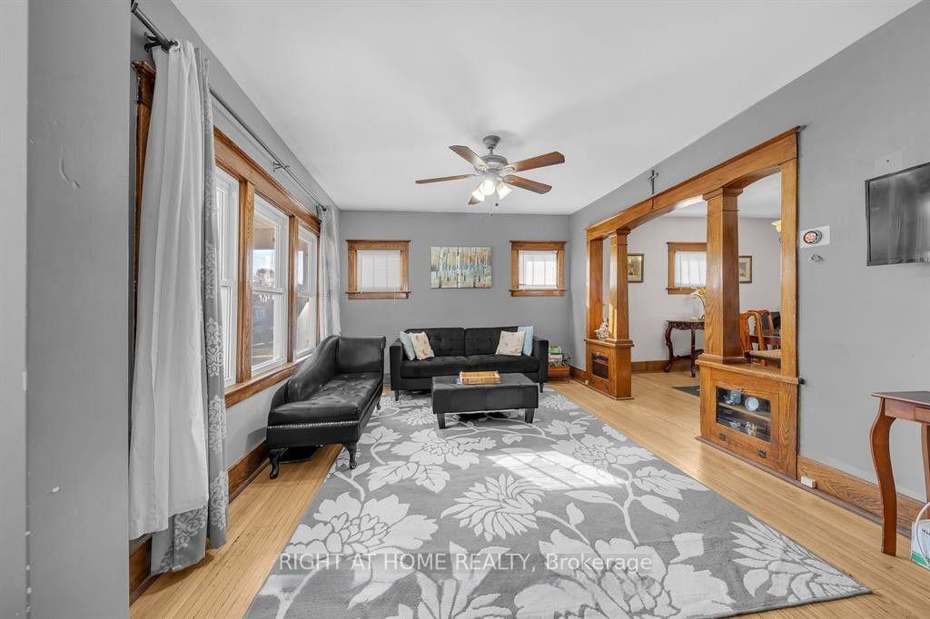 Photo 5 of 6367 Culp Street, Niagara Falls, Dorchester — HOMEH
