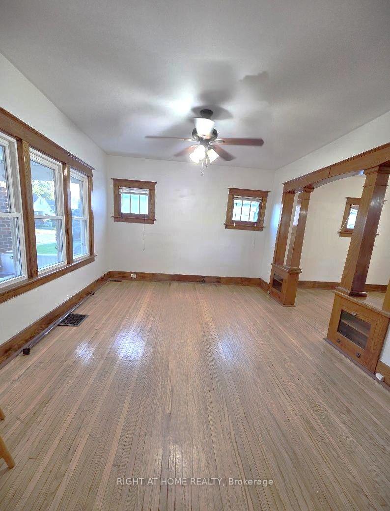 Photo 6 of 6367 Culp Street, Niagara Falls, Dorchester — HOMEH