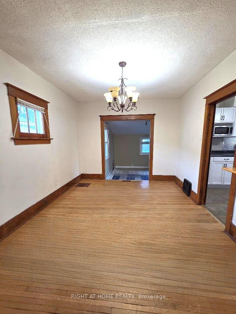 Photo 10 of 6367 Culp Street, Niagara Falls, Dorchester — HOMEH
