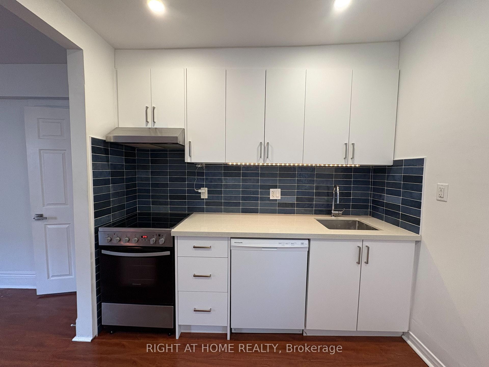 Photo 7 of Unit 2, 1015 Bathurst Street, Toronto, The Annex — HOMEH