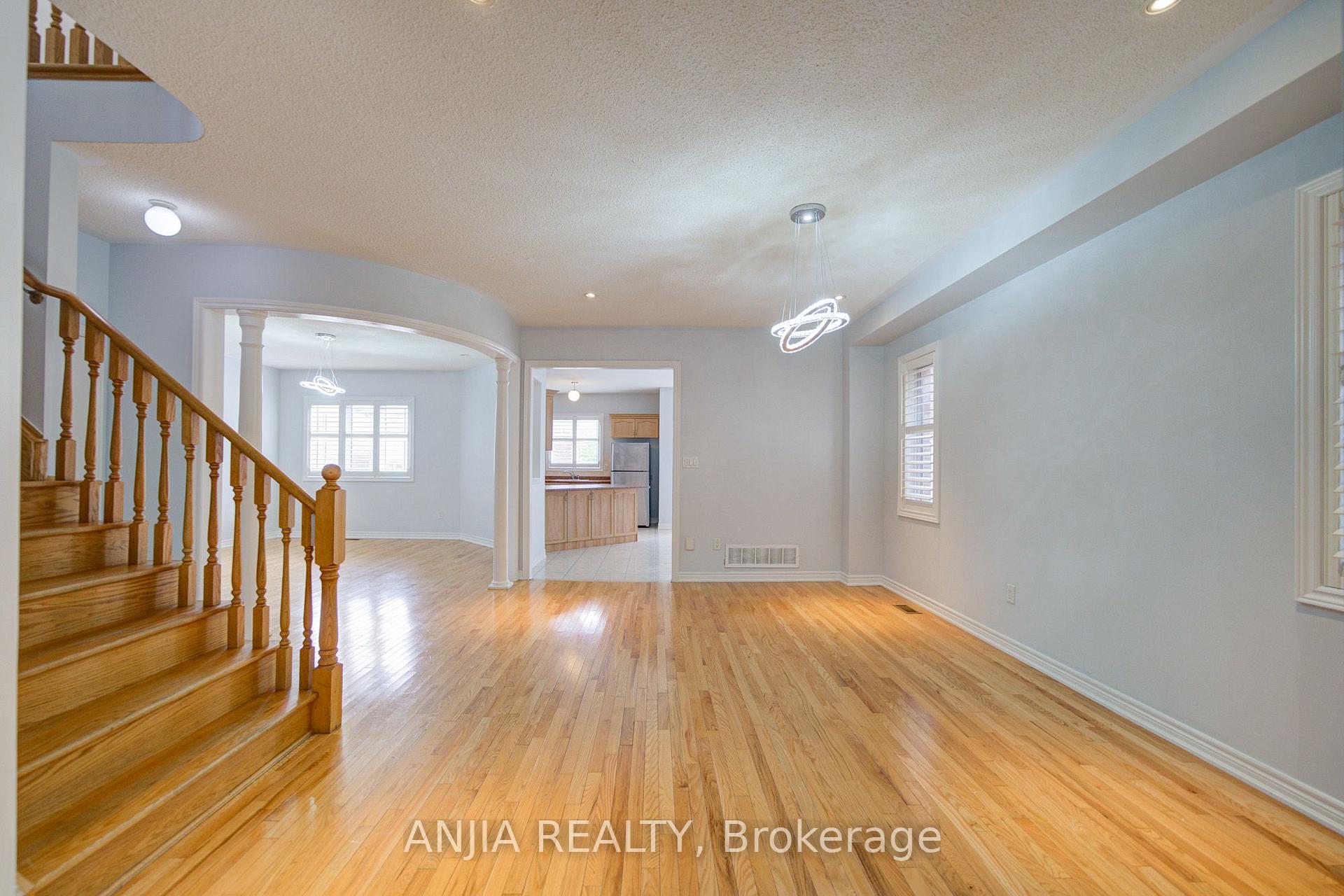 Photo 10 of 74 Batchford Crescent, Markham, Box Grove — HOMEH