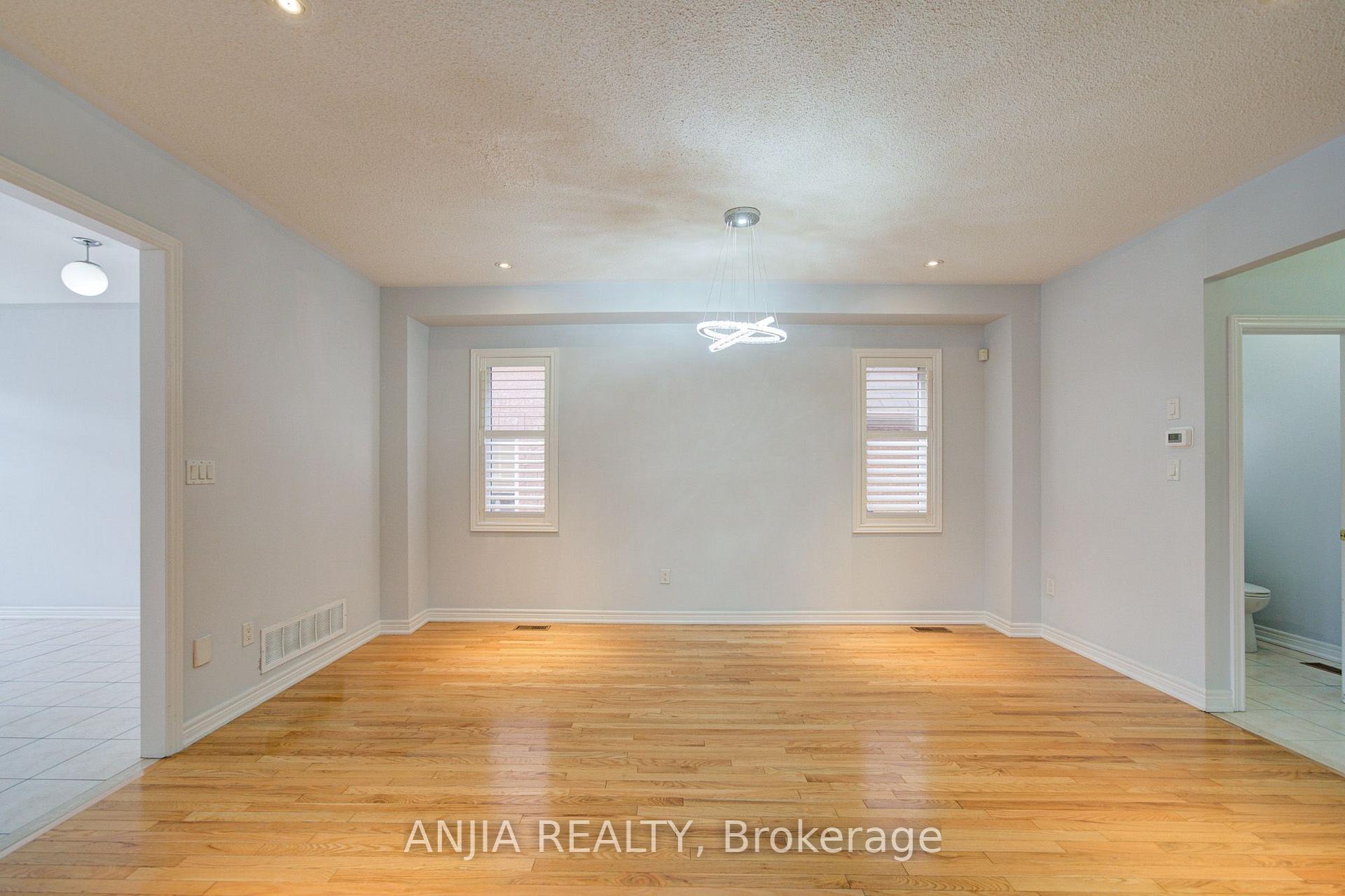 Photo 13 of 74 Batchford Crescent, Markham, Box Grove — HOMEH