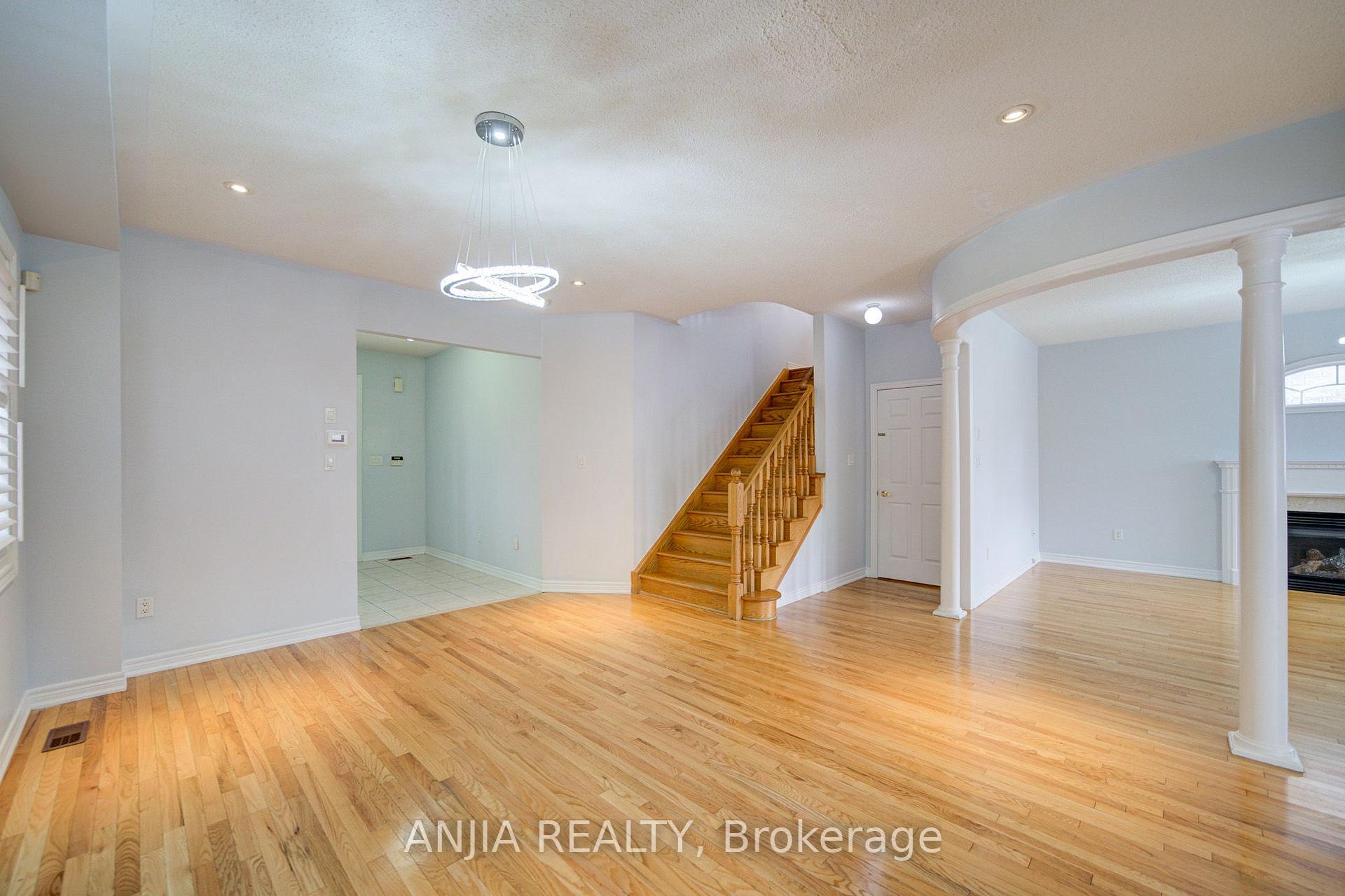 Photo 15 of 74 Batchford Crescent, Markham, Box Grove — HOMEH