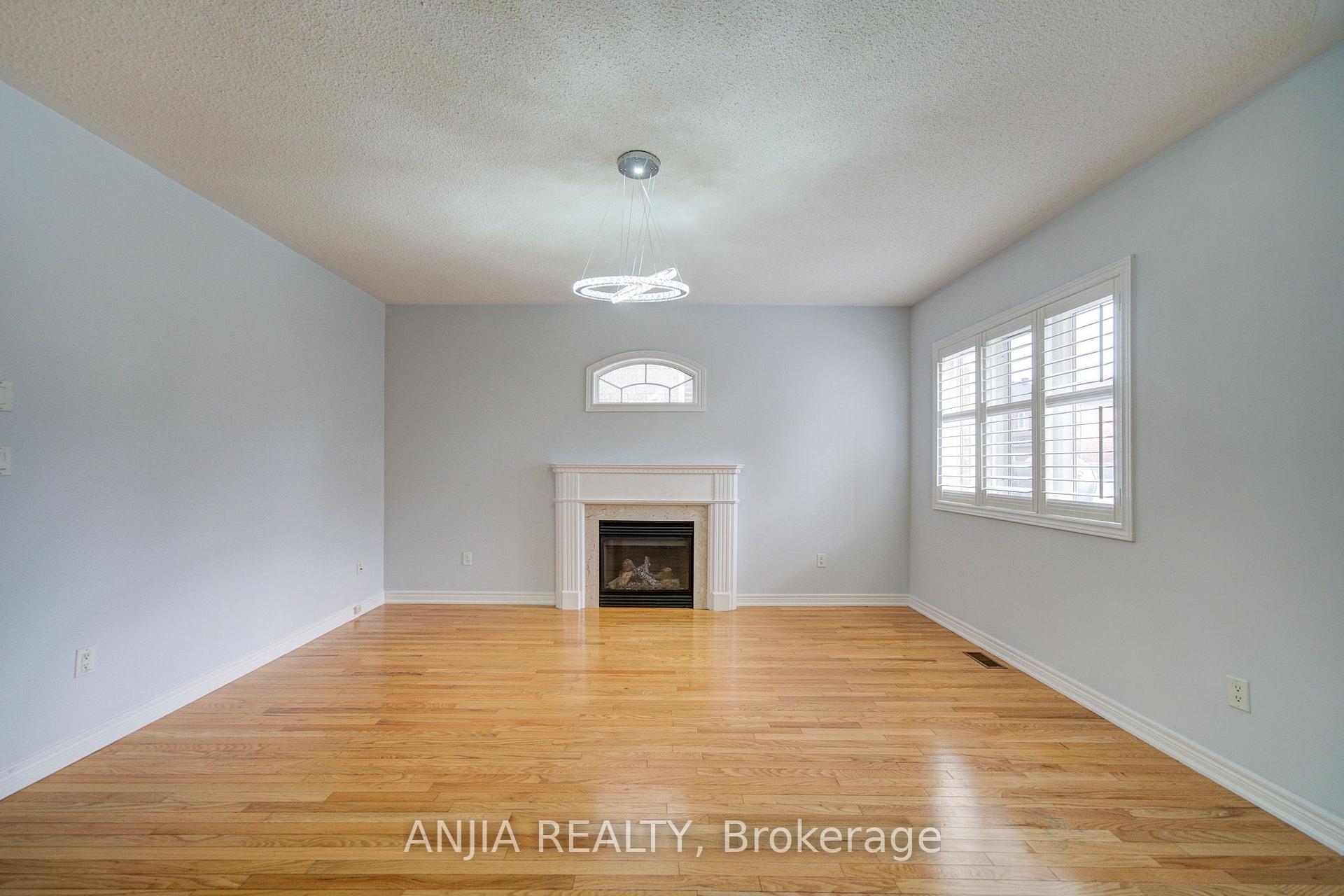 Photo 17 of 74 Batchford Crescent, Markham, Box Grove — HOMEH