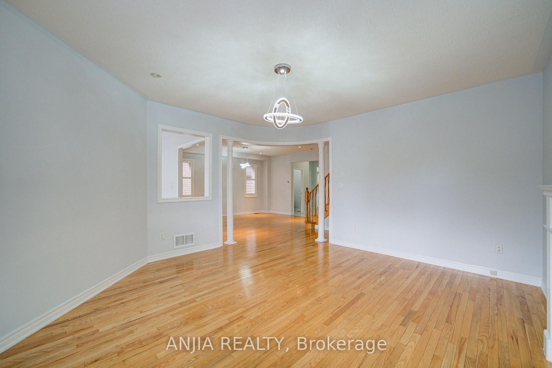 Photo 19 of 74 Batchford Crescent, Markham, Box Grove — HOMEH