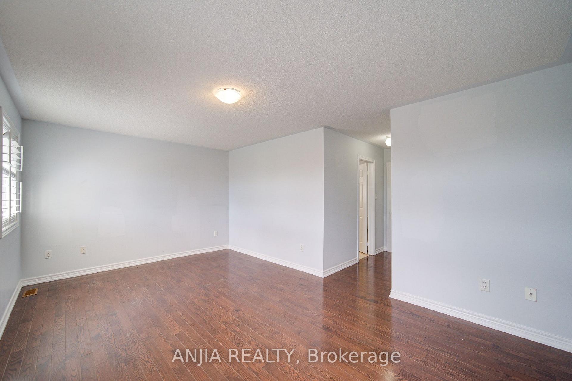 Photo 32 of 74 Batchford Crescent, Markham, Box Grove — HOMEH