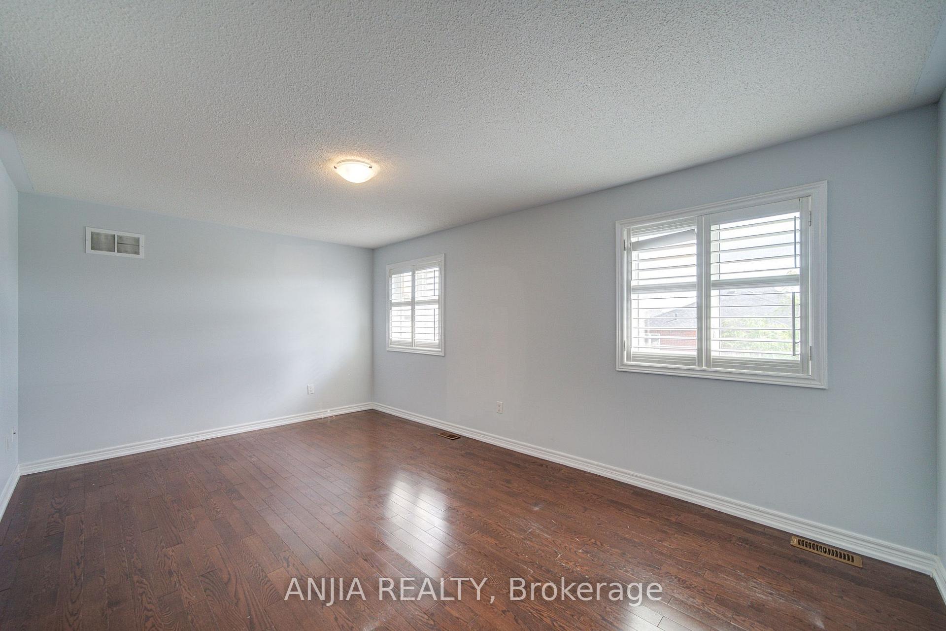 Photo 33 of 74 Batchford Crescent, Markham, Box Grove — HOMEH
