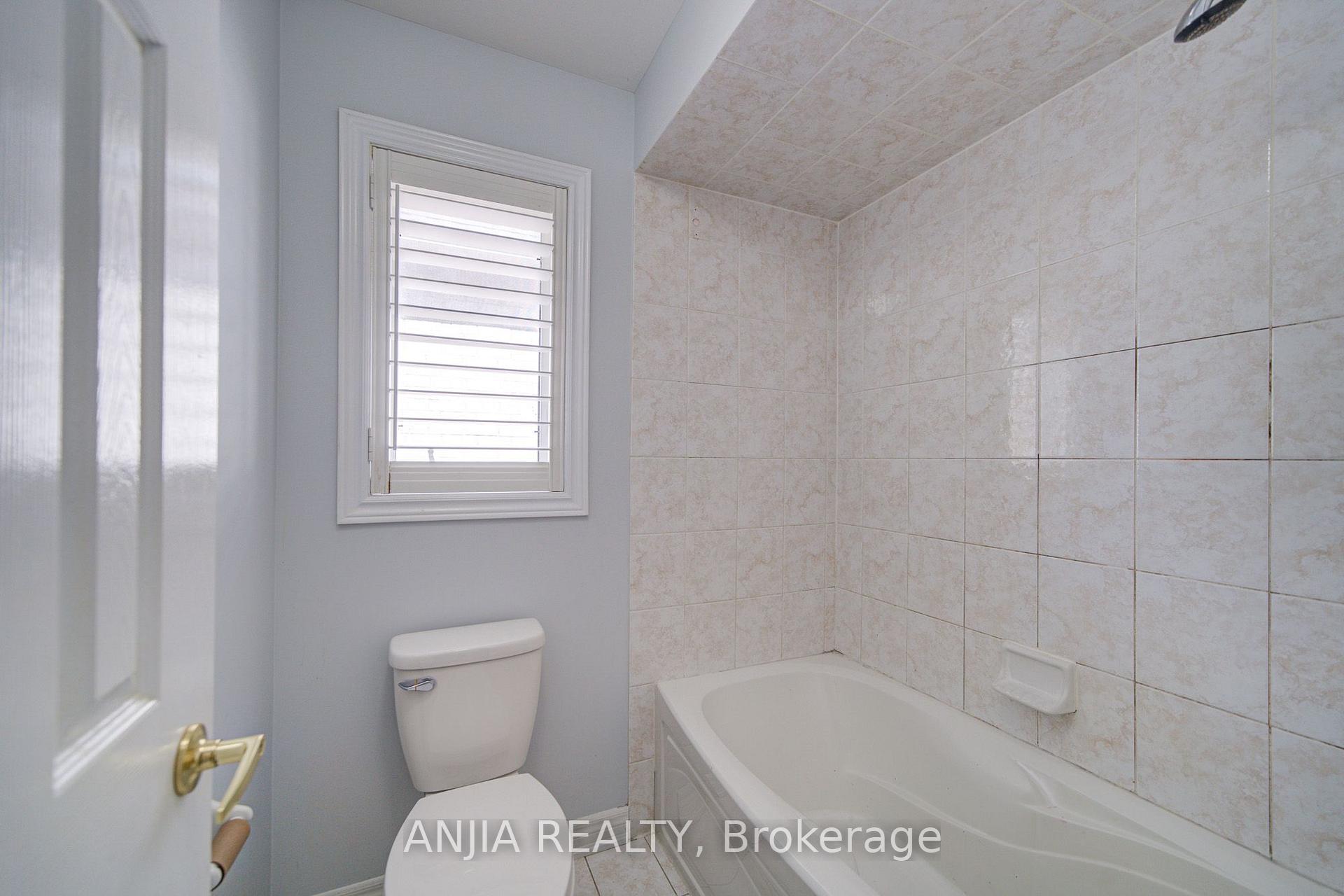 Photo 43 of 74 Batchford Crescent, Markham, Box Grove — HOMEH