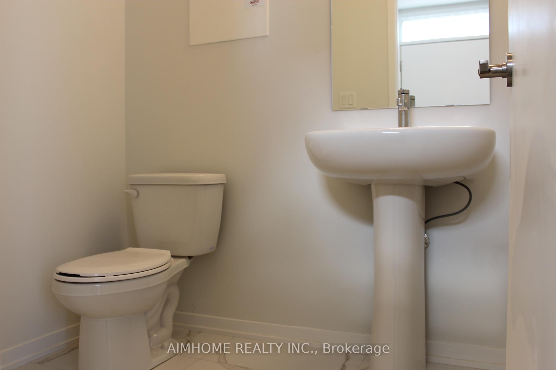 Photo 7 of Unit Th375, 80 Honeycrisp Crescent, Vaughan, Vaughan Corporate Centre — HOMEH