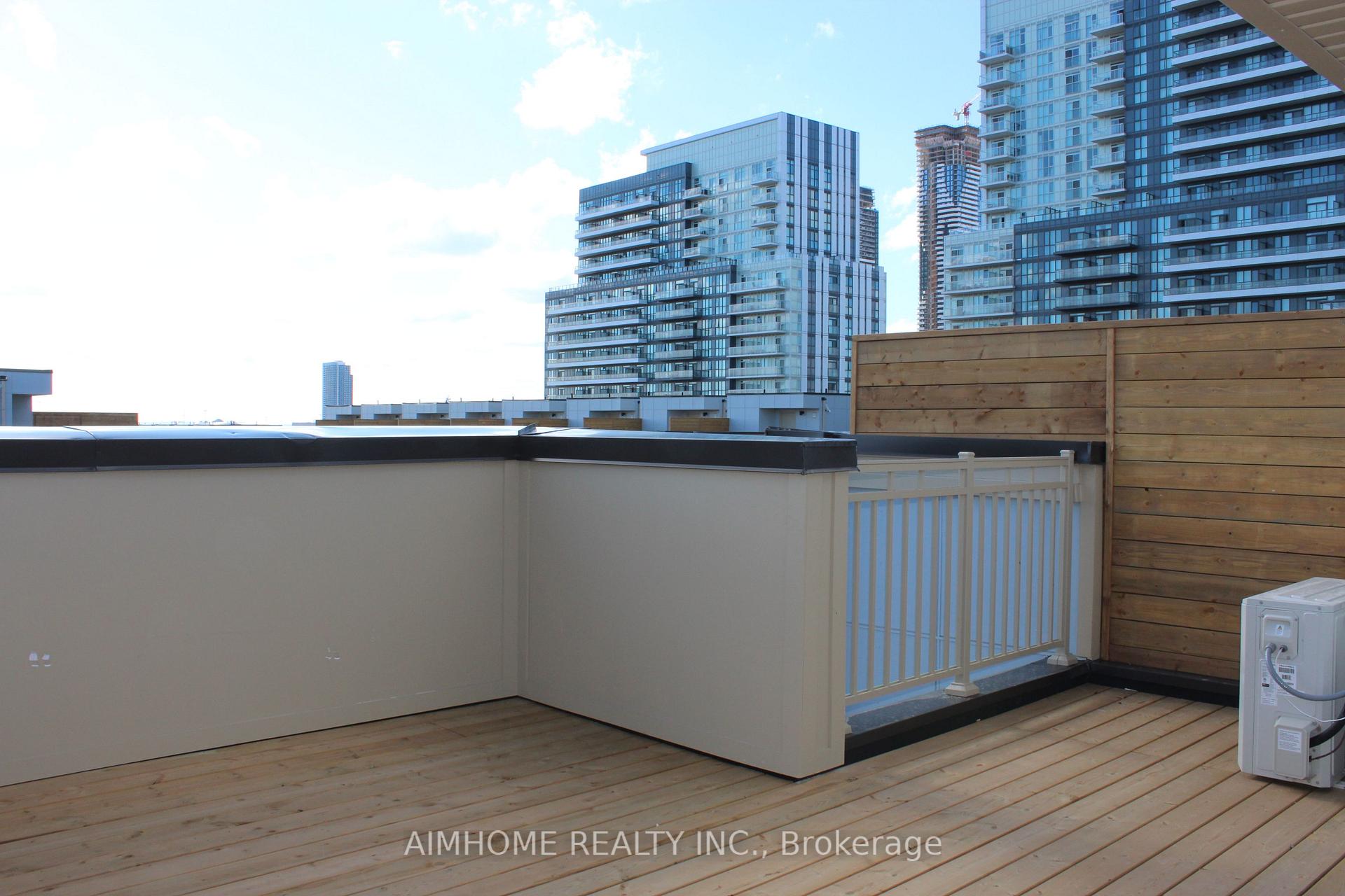 Photo 22 of Unit Th375, 80 Honeycrisp Crescent, Vaughan, Vaughan Corporate Centre — HOMEH
