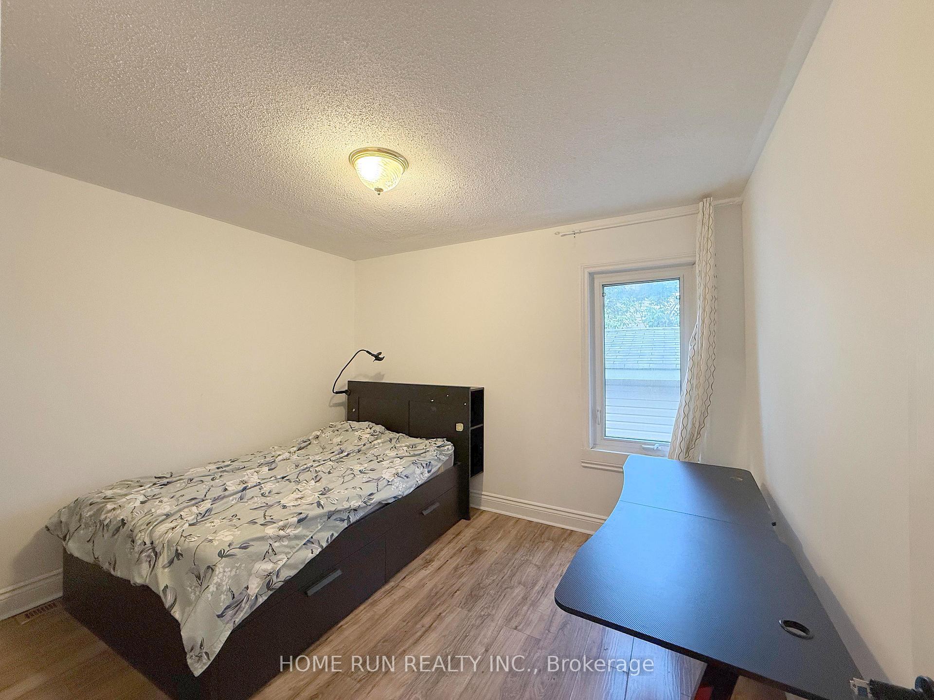 Photo 9 of 68 Meadowlands Drive W, Ottawa, Meadowlands/Crestview — HOMEH