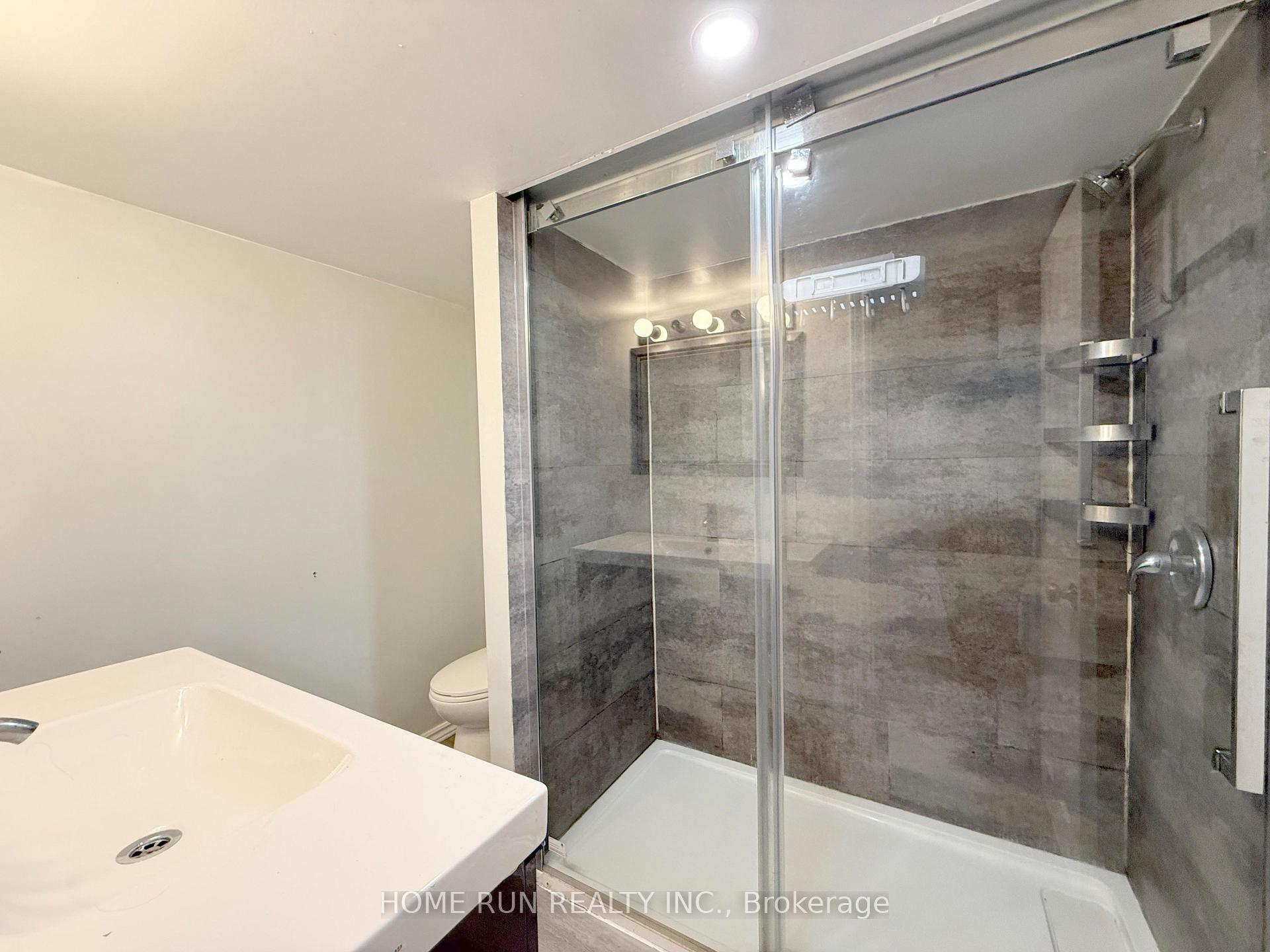 Photo 14 of 68 Meadowlands Drive W, Ottawa, Meadowlands/Crestview — HOMEH