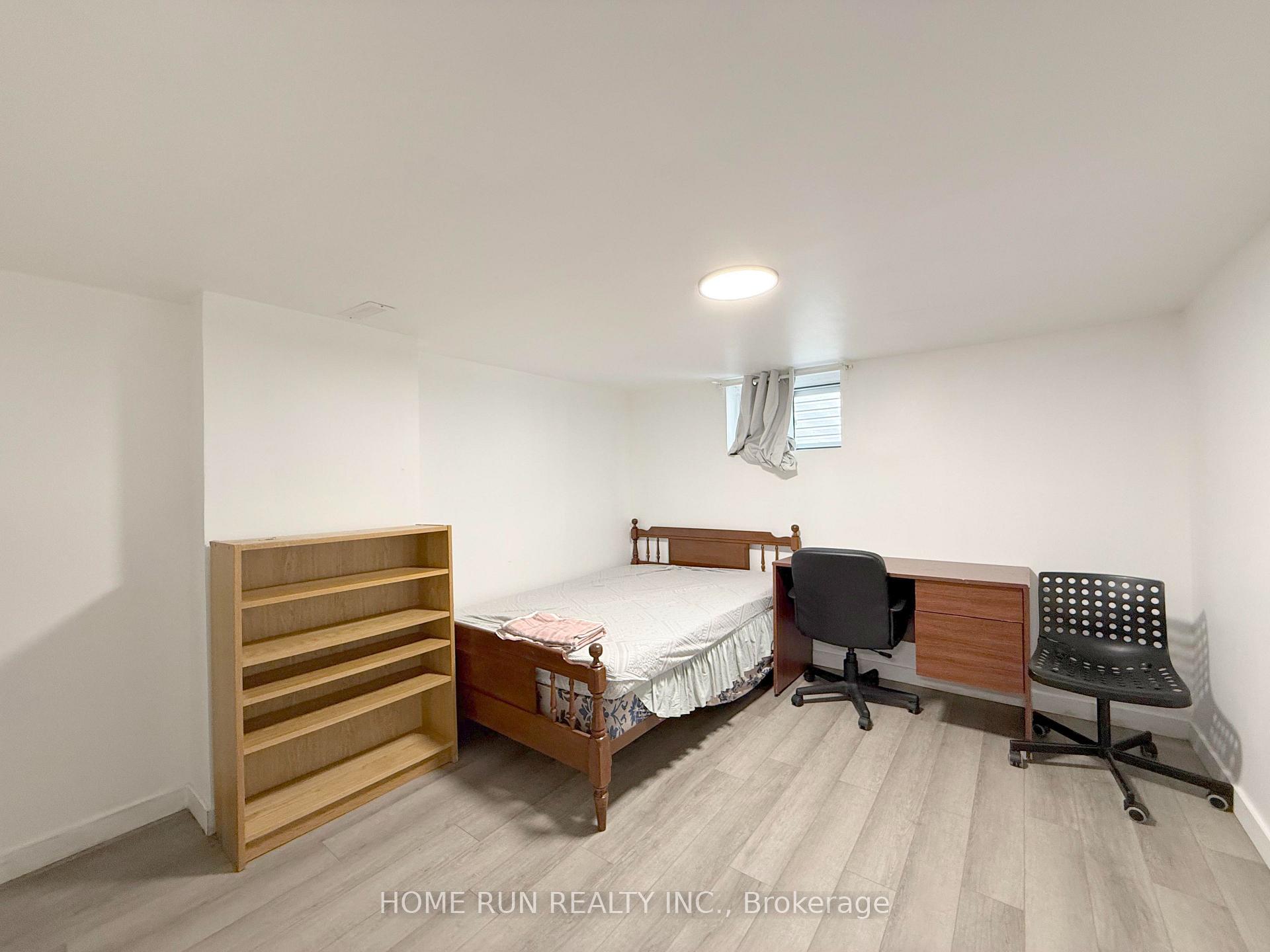 Photo 15 of 68 Meadowlands Drive W, Ottawa, Meadowlands/Crestview — HOMEH