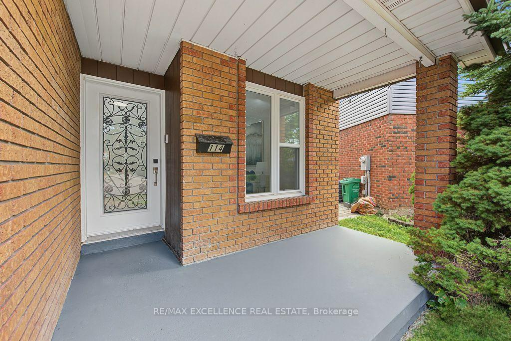 Photo 7 of 114 Elderwood Place, Brampton, Brampton North — HOMEH