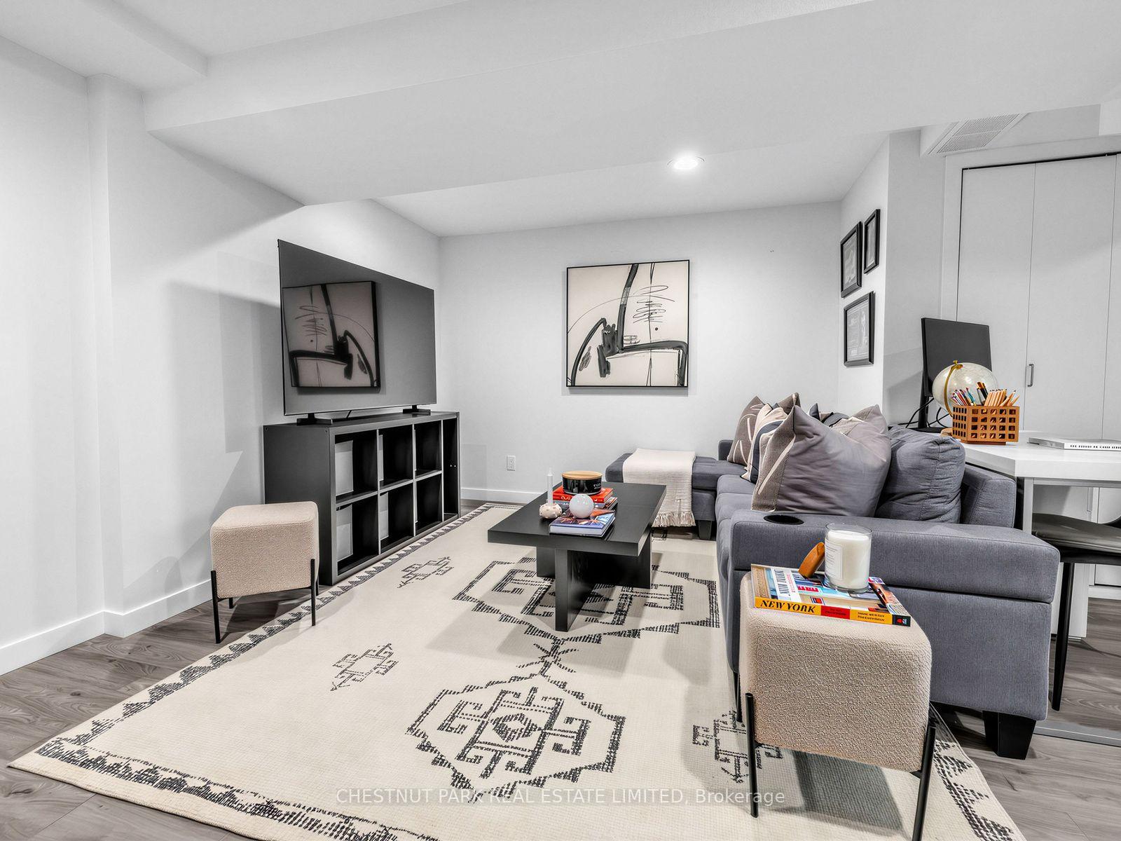 Photo 21 of 464 Montrose Avenue, Toronto, Palmerston-Little Italy — HOMEH