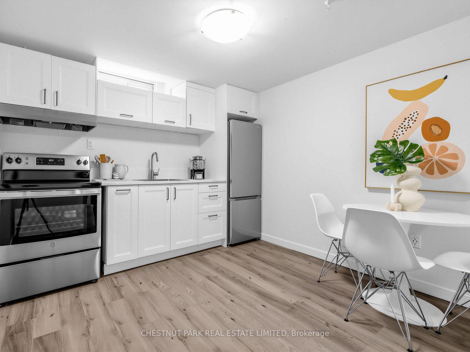 Photo 25 of 464 Montrose Avenue, Toronto, Palmerston-Little Italy — HOMEH
